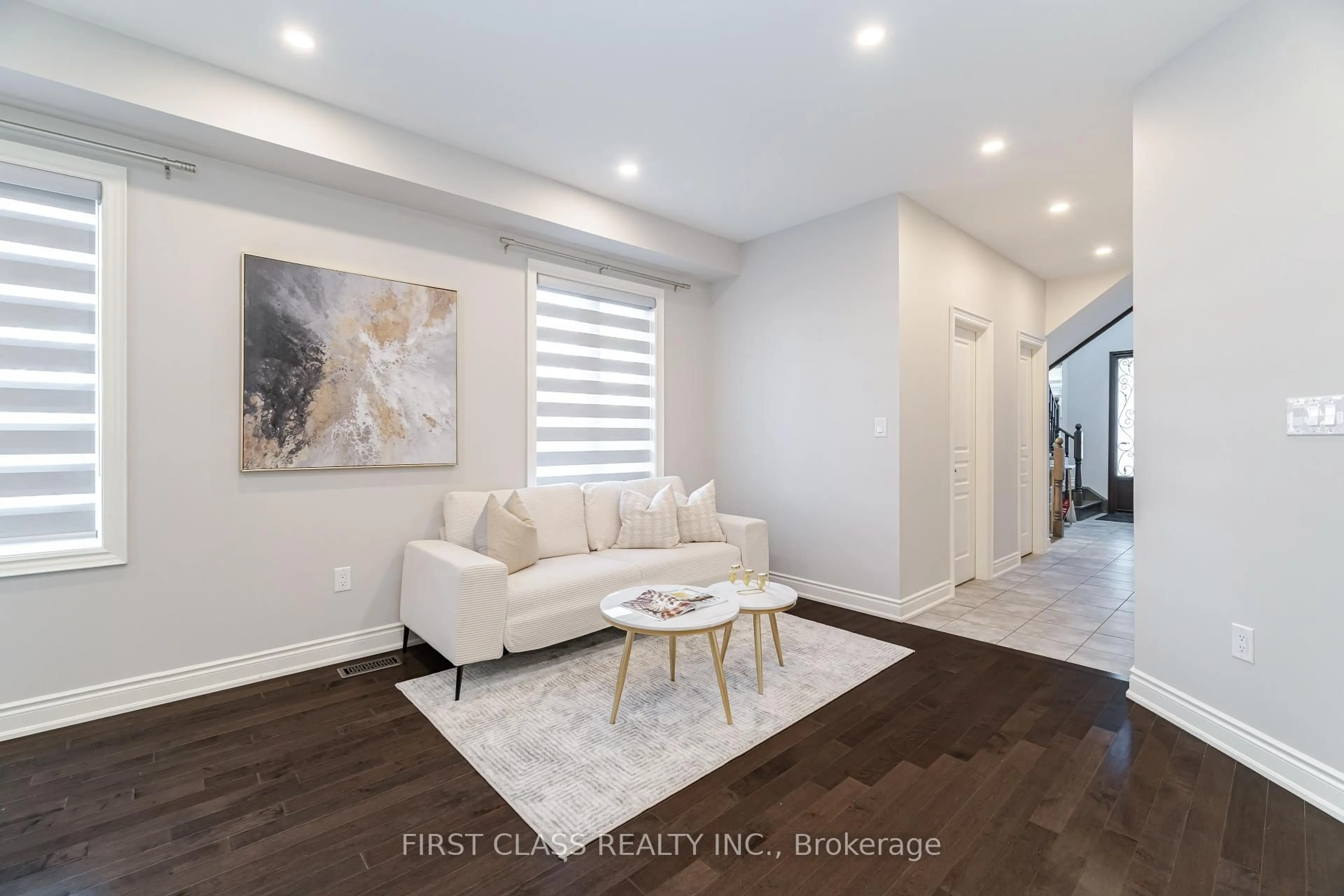 Living room with furniture, unknown for 447 George Ryan Ave, Oakville Ontario L6H 0S3