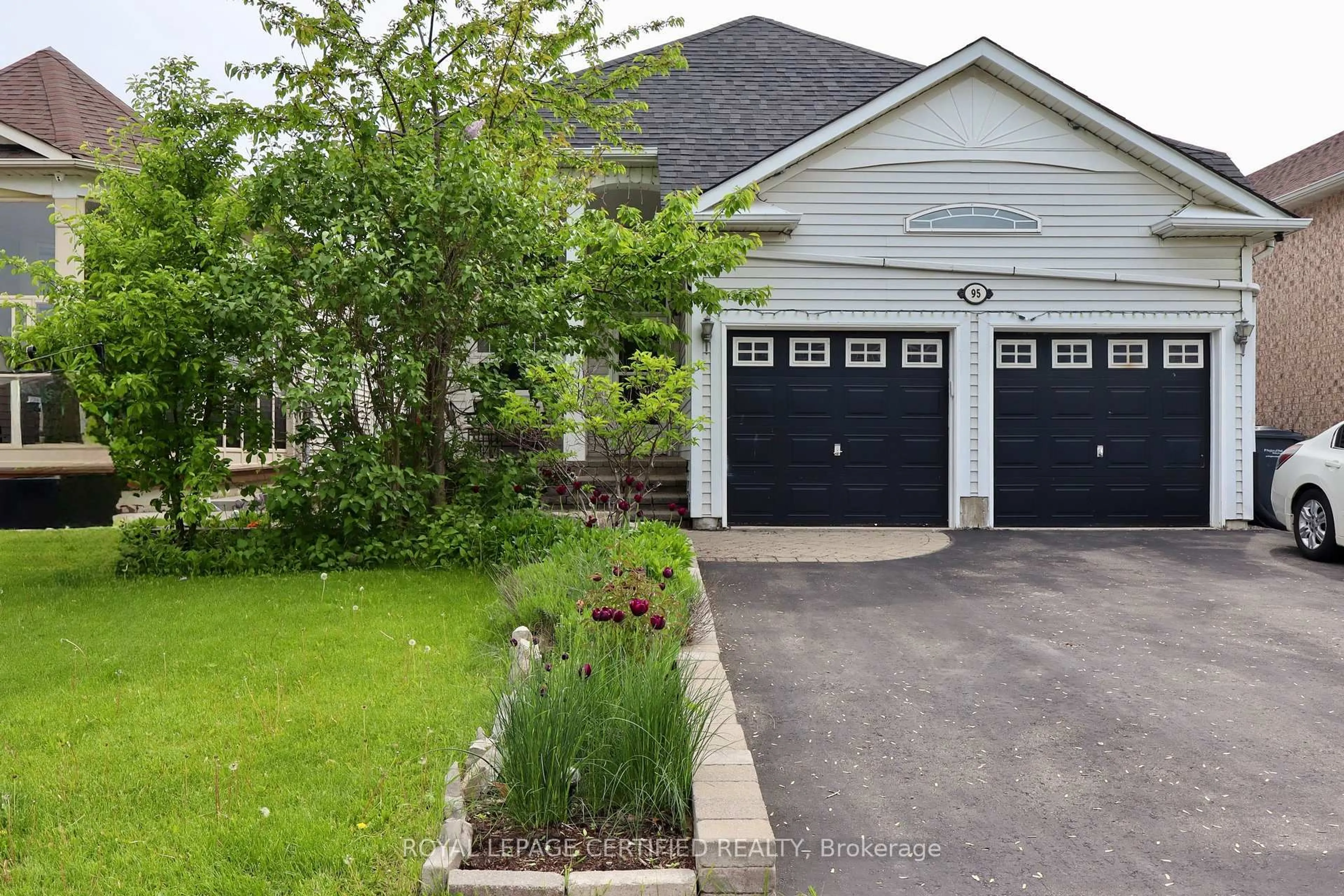 Unknown for 95 Vintage Gate, Brampton Ontario L6X 5B9
