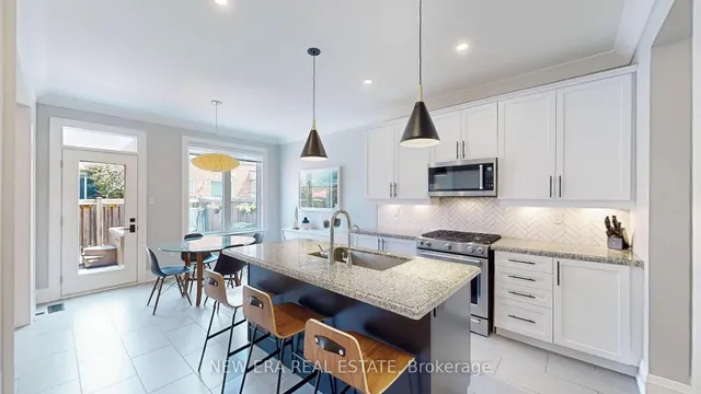 Additional property image - 891 Pickersgill Cres