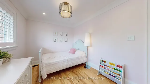 Additional property image - 891 Pickersgill Cres