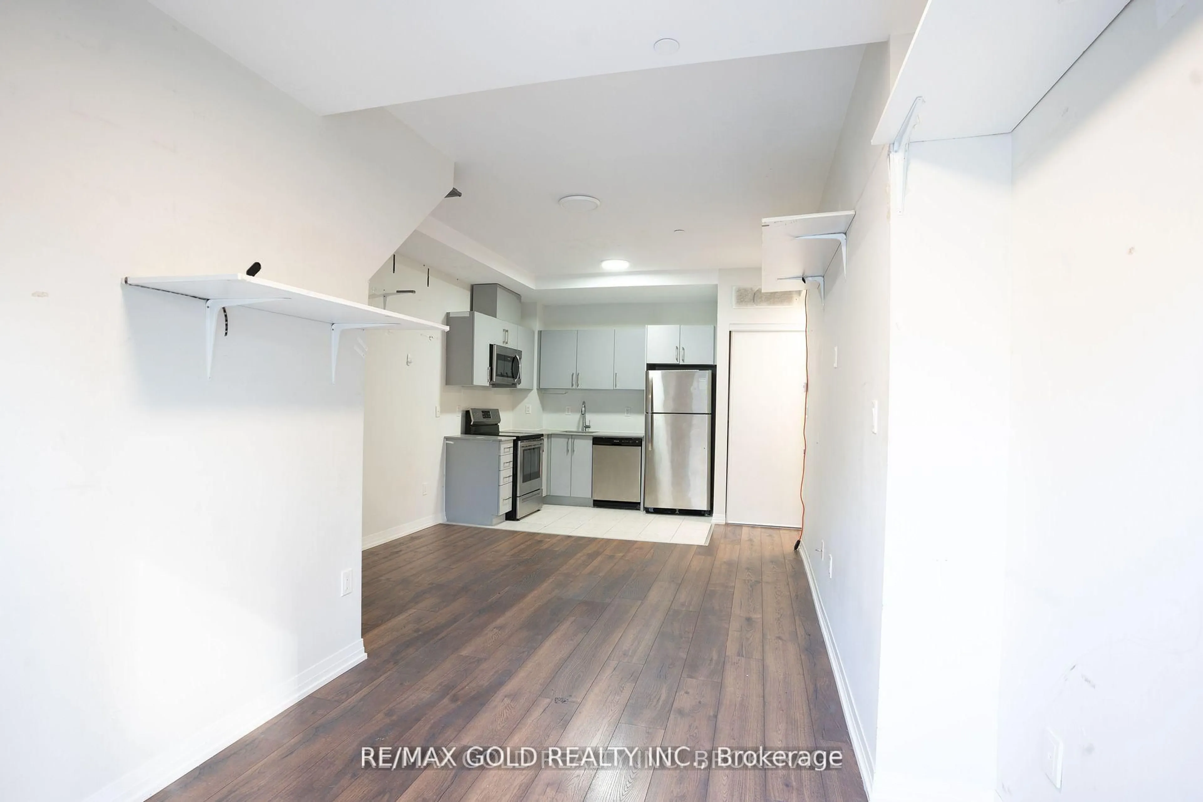 Open concept kitchen, unknown for 402 The East Mall #116, Toronto Ontario M9B 3Z9
