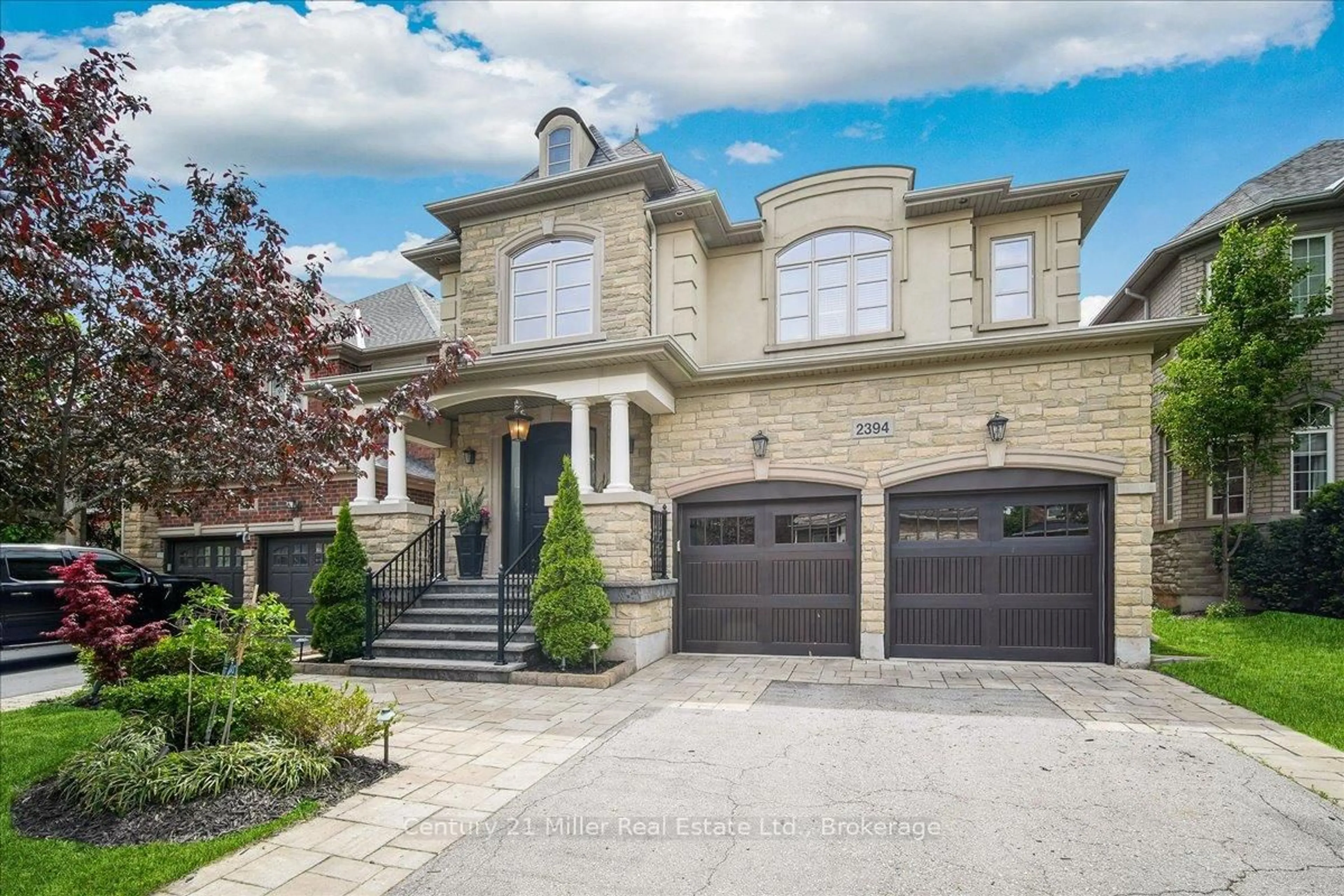 Home with brick exterior material, street for 2394 Robmar Dr, Oakville Ontario L6H 0B9