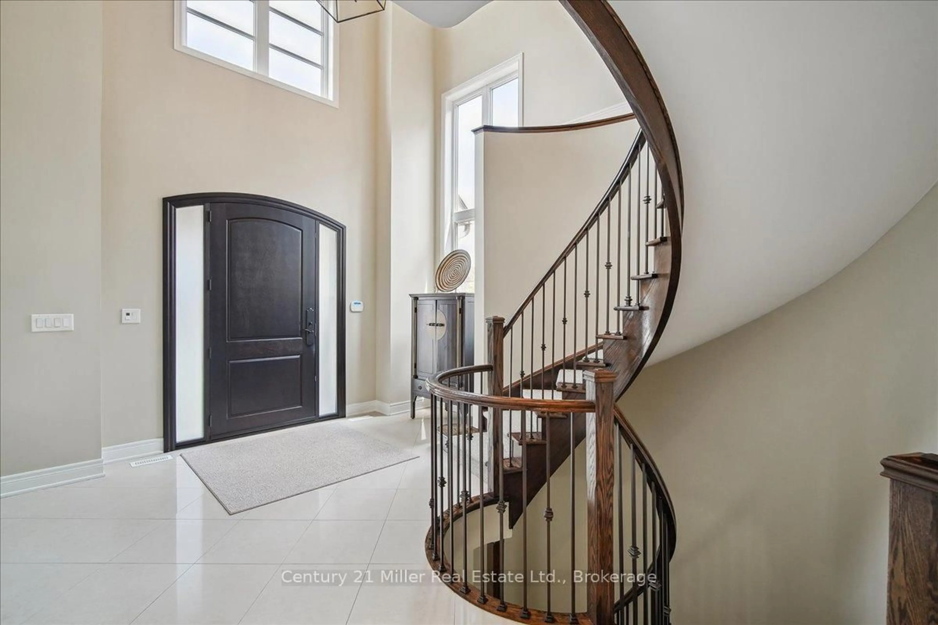 Unknown for 2394 Robmar Dr, Oakville Ontario L6H 0B9