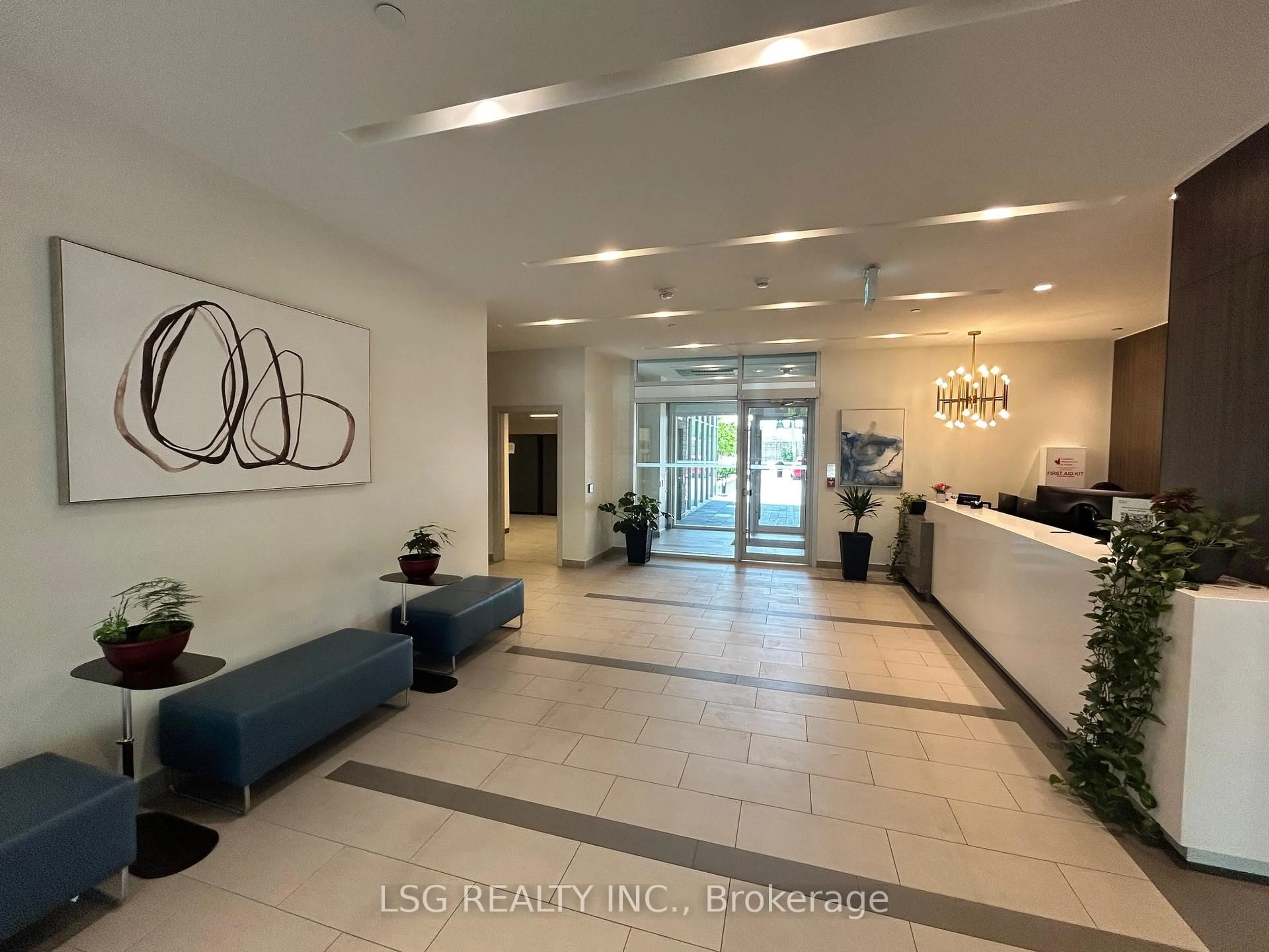 Indoor foyer for 1787 St Clair Ave #310, Toronto Ontario M6N 0B7