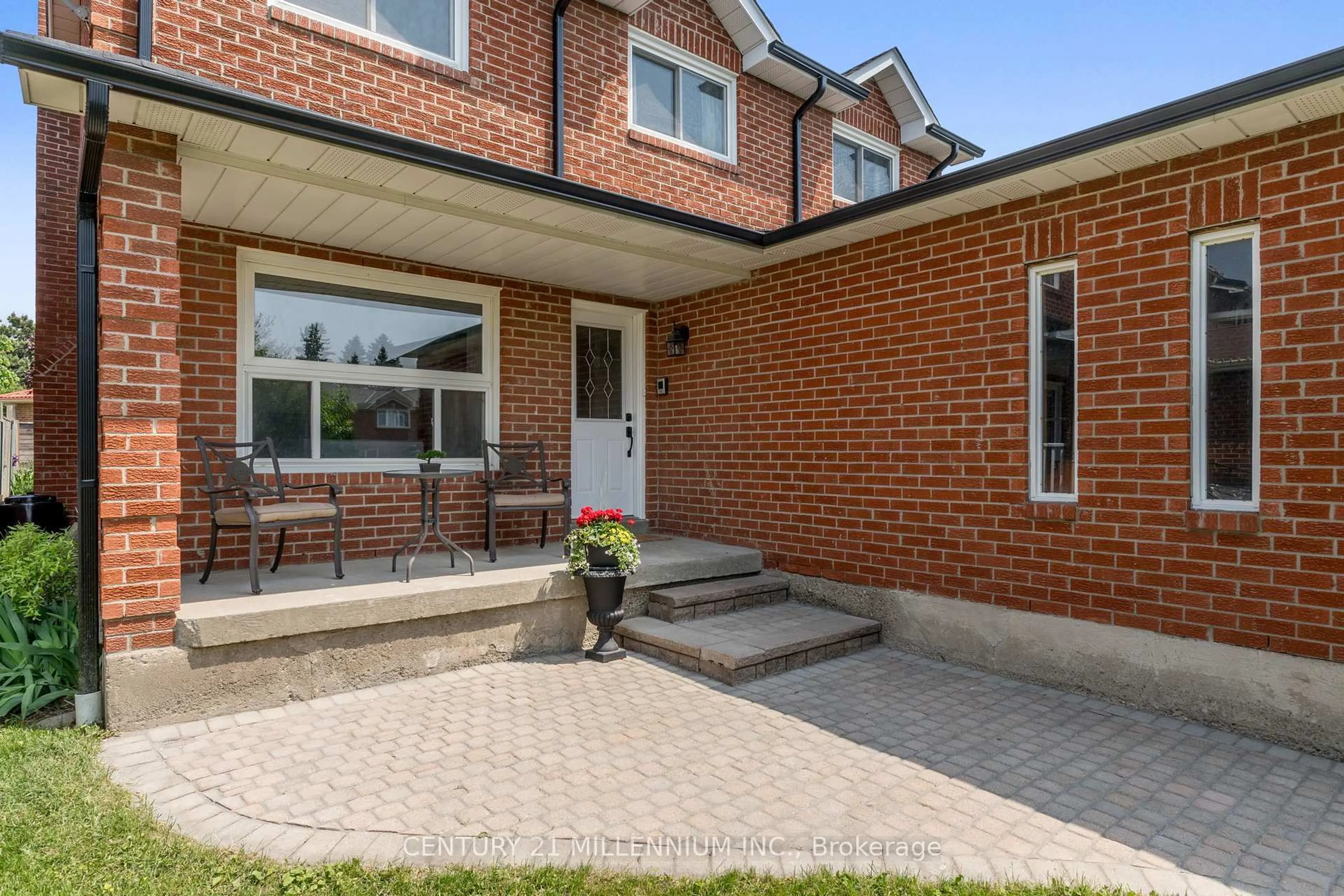 Home with brick exterior material, street for 17 Whitehaven Dr, Brampton Ontario L6Z 2R5