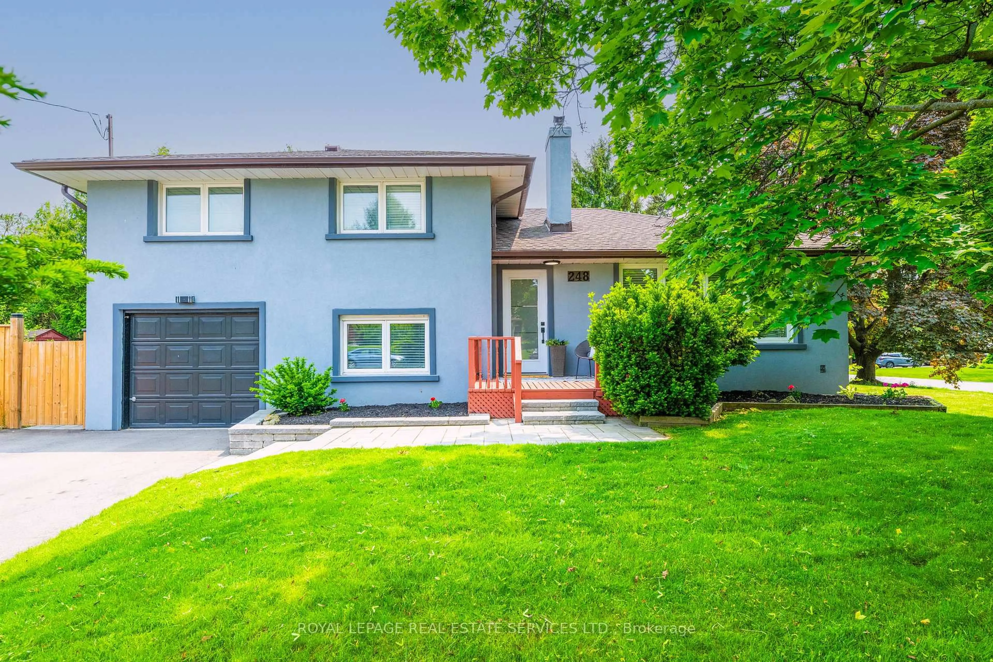 Home with vinyl exterior material, street for 248 Wales Cres, Oakville Ontario L6L 3X7