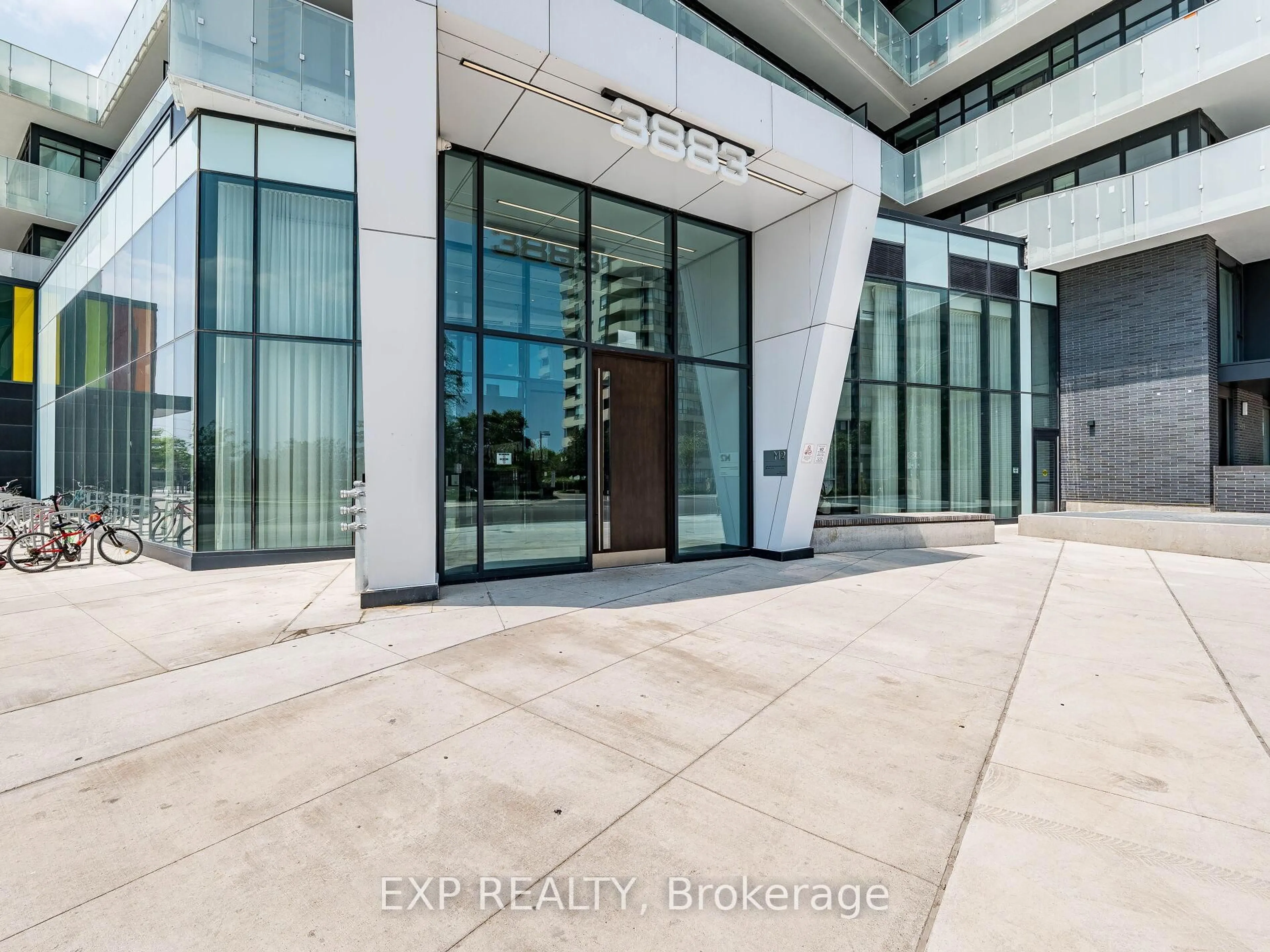 Indoor foyer for 3883 Quartz Rd #4701, Mississauga Ontario L5B 0M4