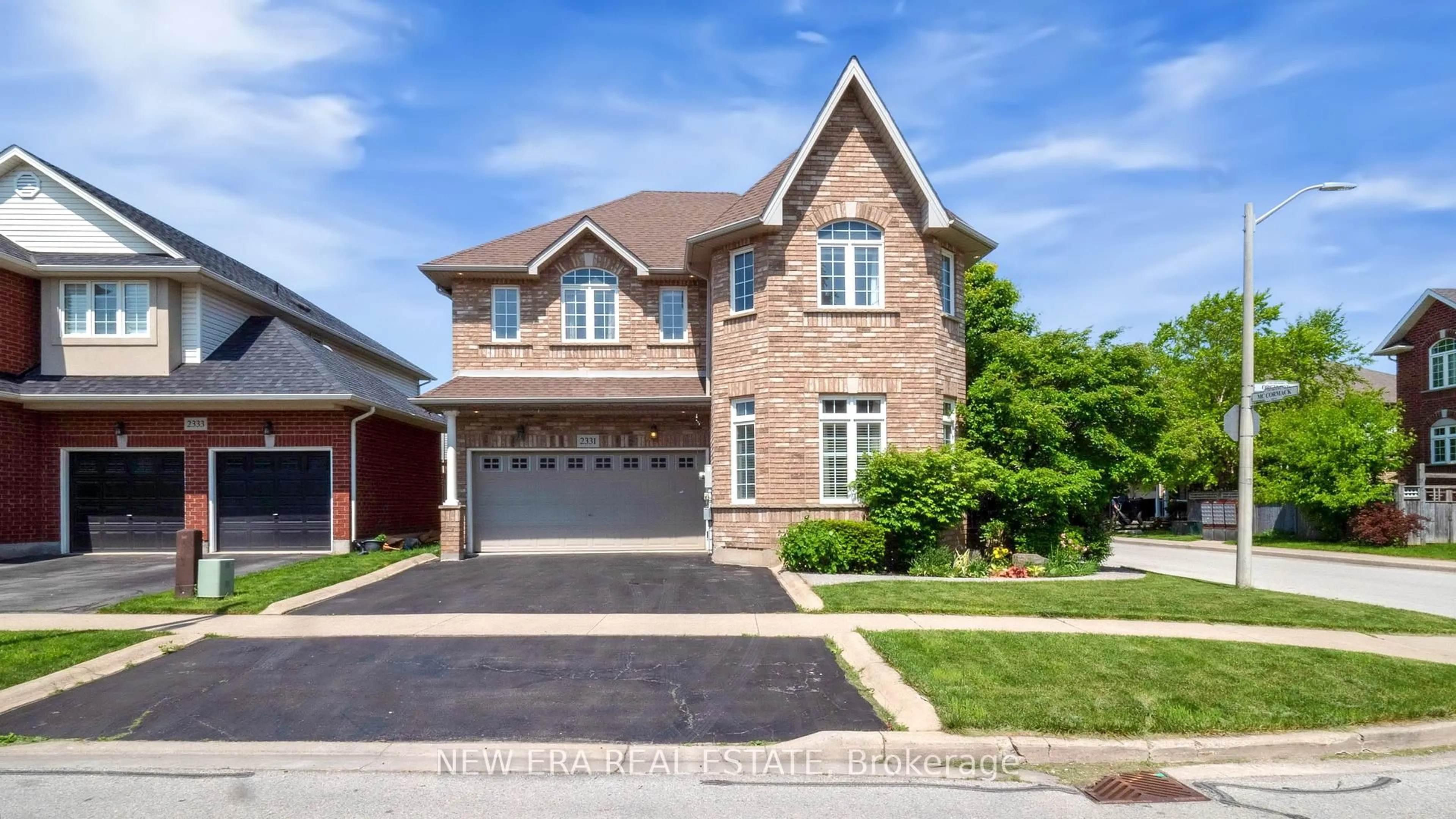 Home with brick exterior material, street for 2331 Orchard Rd, Burlington Ontario L7L 7E8