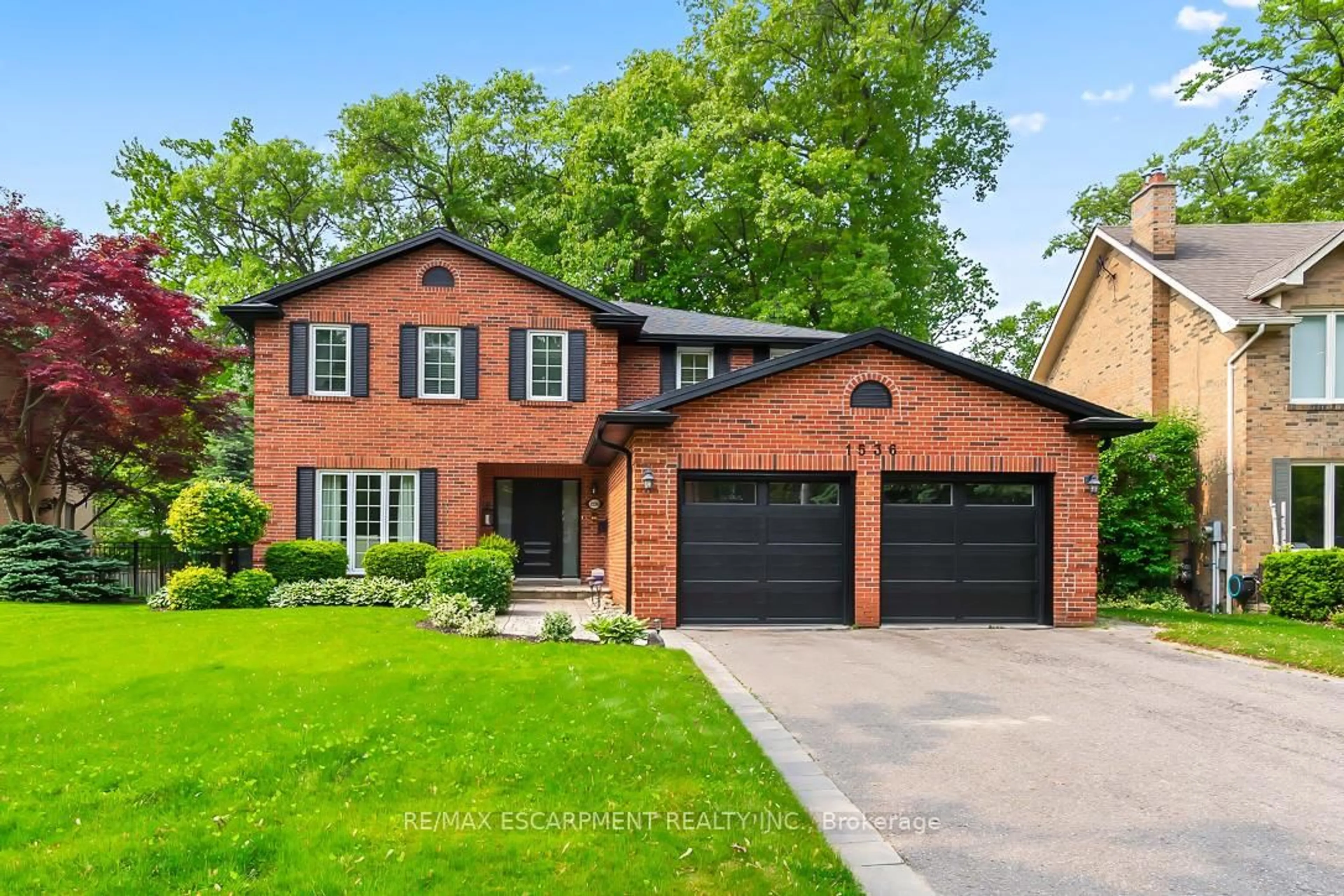Home with brick exterior material, street for 1536 Calumet Pl, Mississauga Ontario L5J 3A9