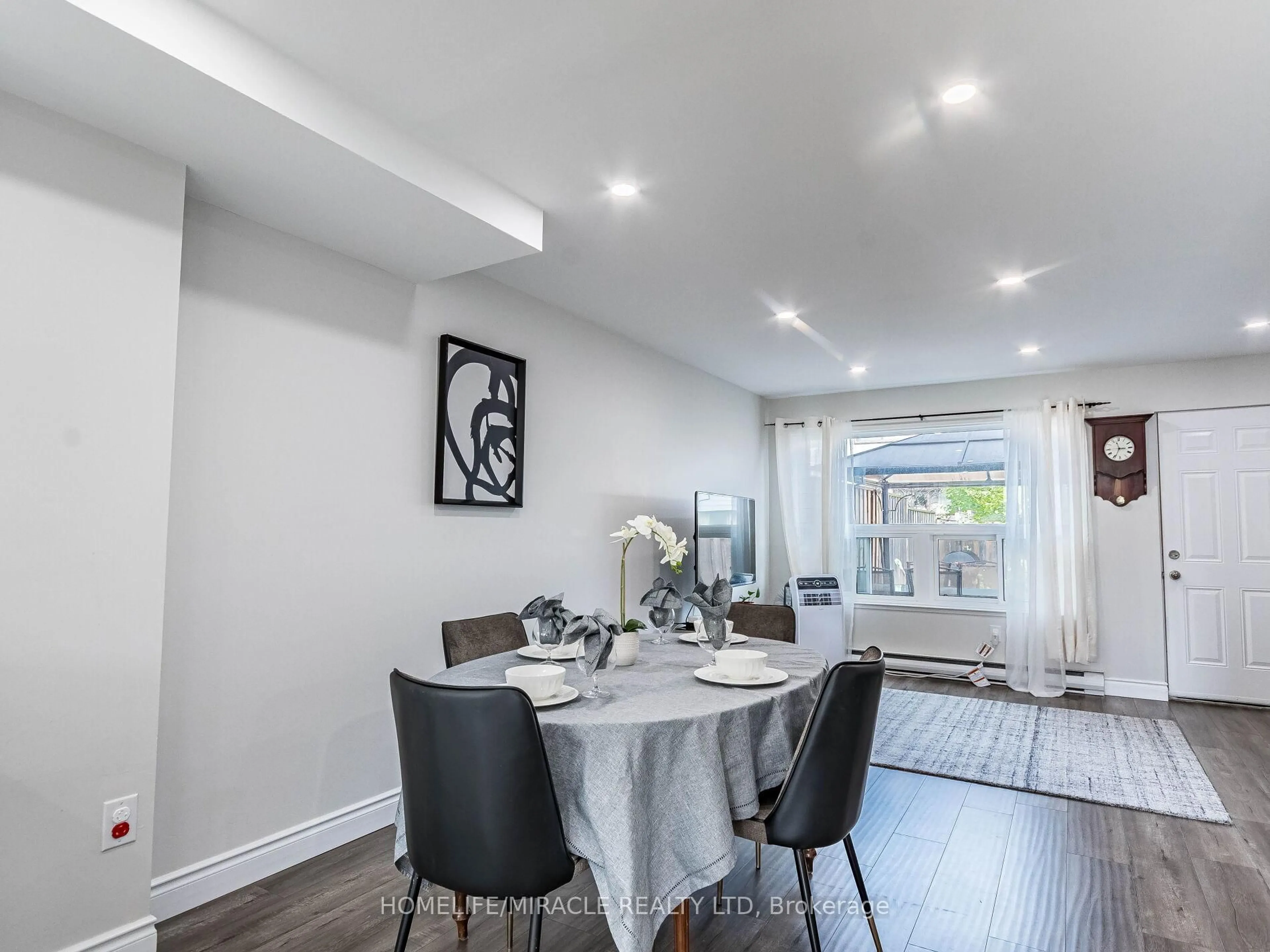 Dining room, unknown for 180 Mississauga Valley Blvd #124, Mississauga Ontario L5A 3M2