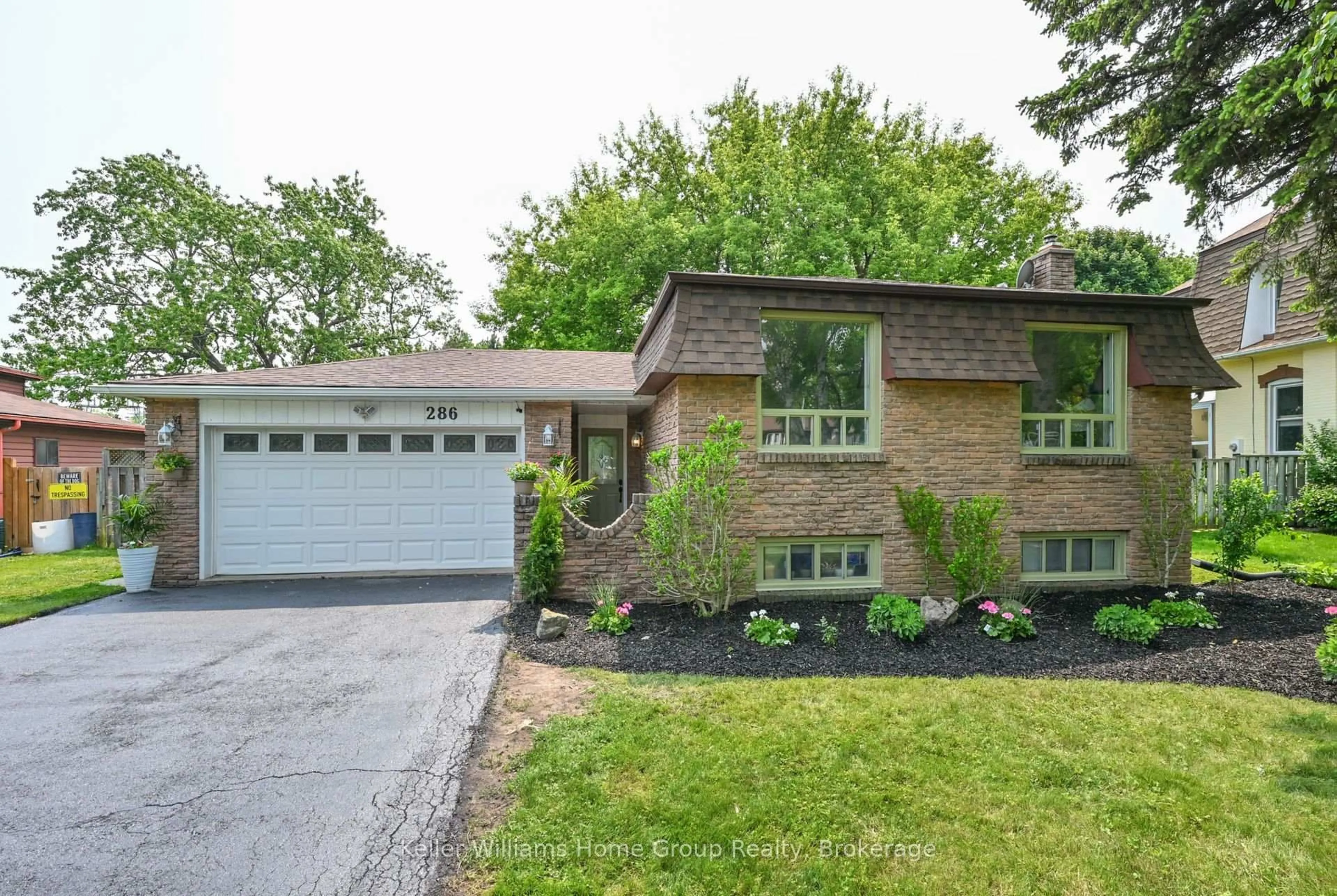 Home with brick exterior material, street for 286 Whitehead Cres, Caledon Ontario L7E 3Y1