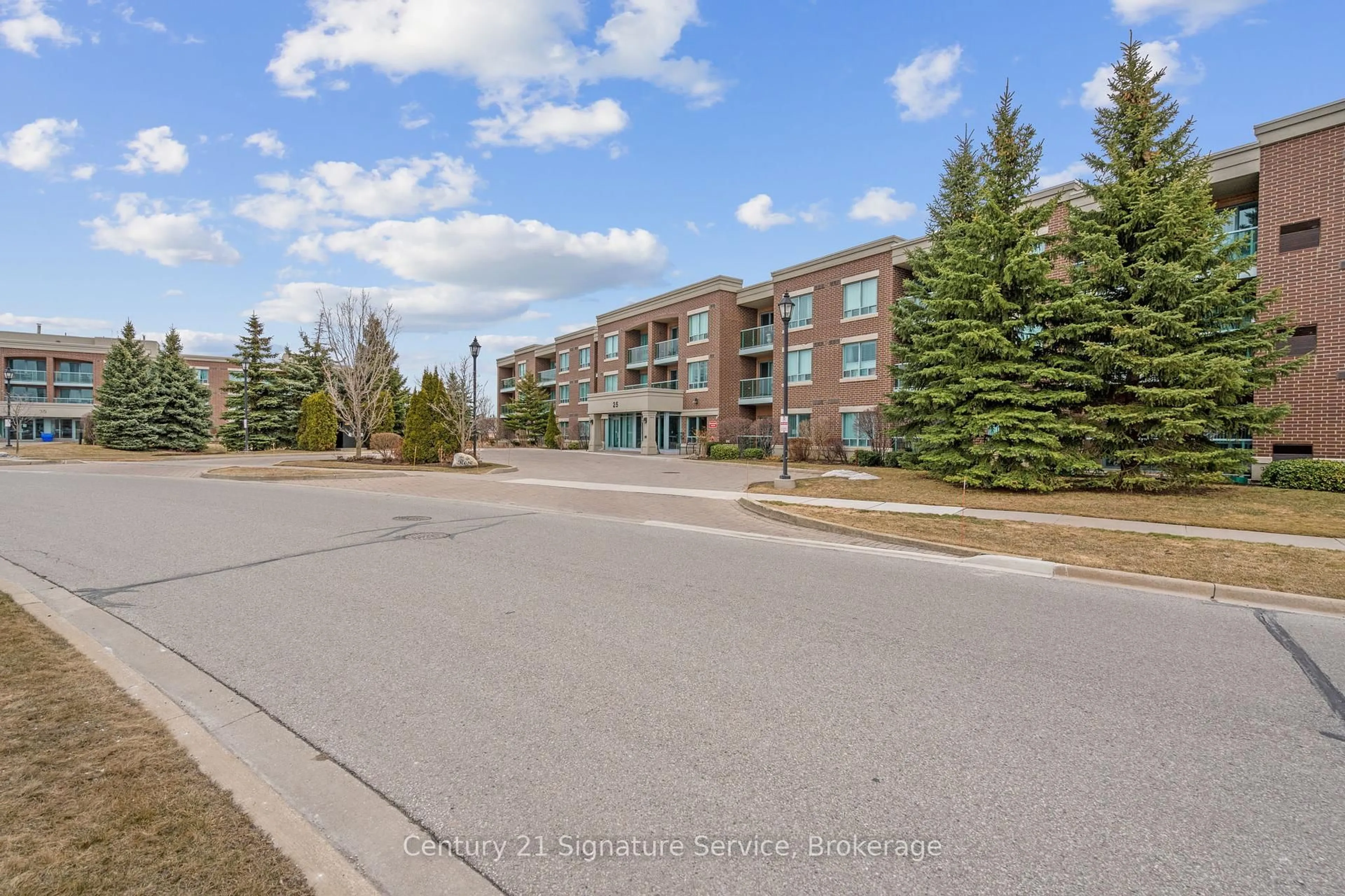 A pic from outside/outdoor area/front of a property/back of a property/a pic from drone, unknown for 25 Via Rosedale Way #212, Brampton Ontario L6R 3J8