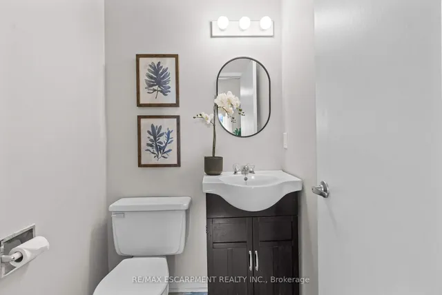Additional property image - 4197 Longmoor Dr Unit 1
