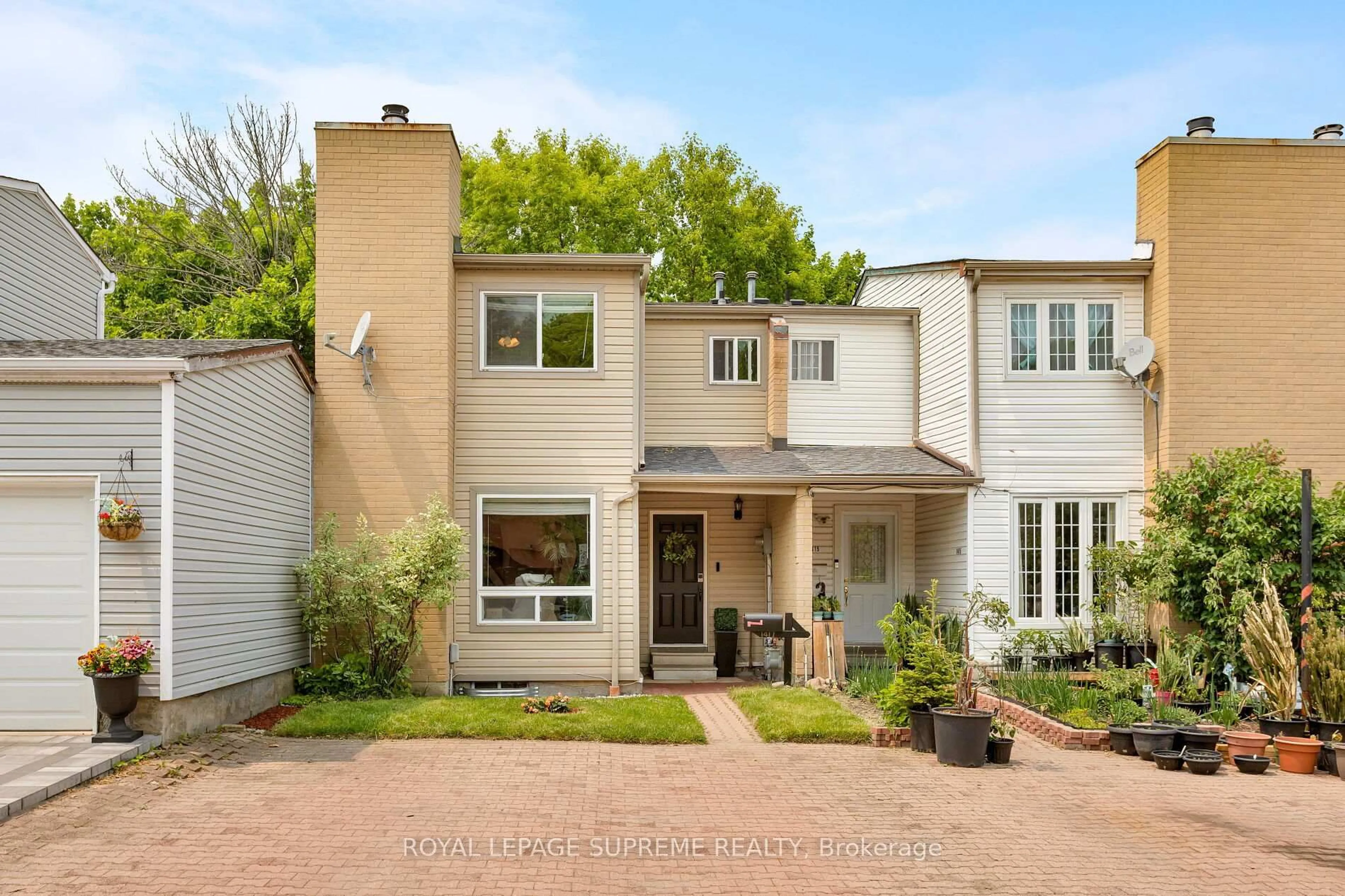 Home with brick exterior material, street for 1417 Andros Blvd, Mississauga Ontario L5J 4K2