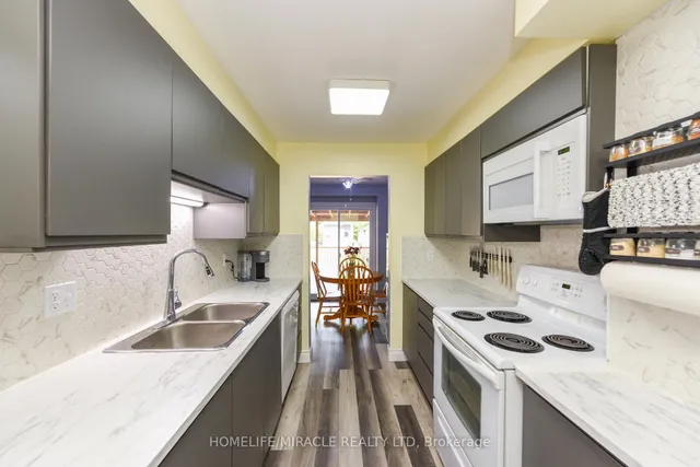 Additional image 36 of 282 Royal Salisbury Way