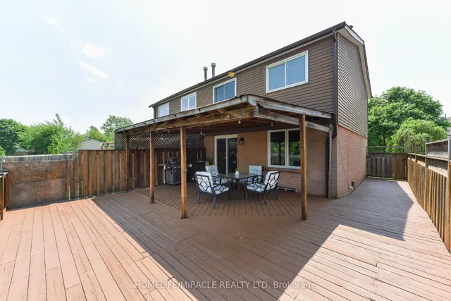 Additional image 8 of 282 Royal Salisbury Way