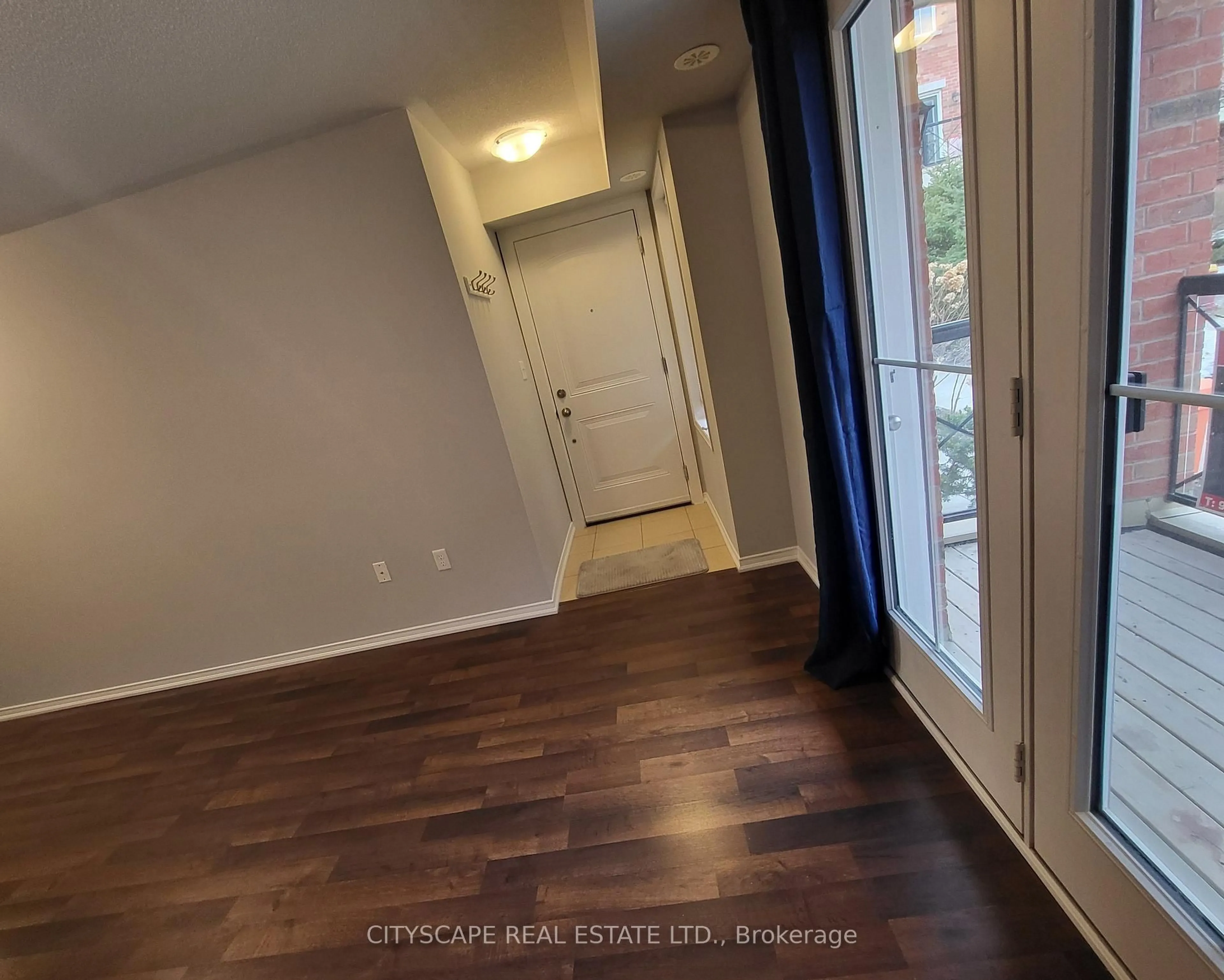 Unknown for 2496 Post Rd #6, Oakville Ontario L6H 0K1
