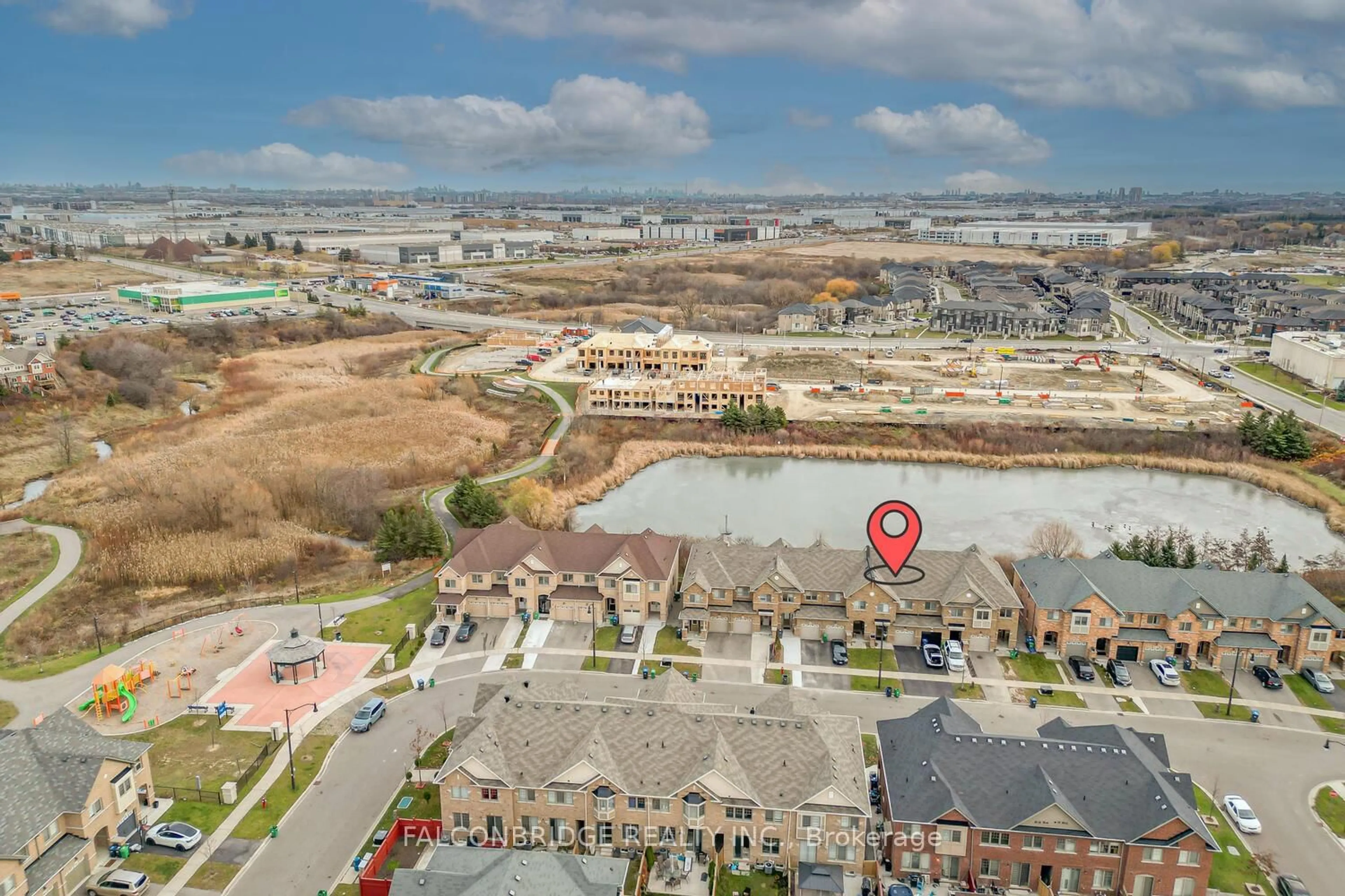 A pic from outside/outdoor area/front of a property/back of a property/a pic from drone, water/lake/river/ocean view for 28 Davenfield Circ, Brampton Ontario L6P 4L9