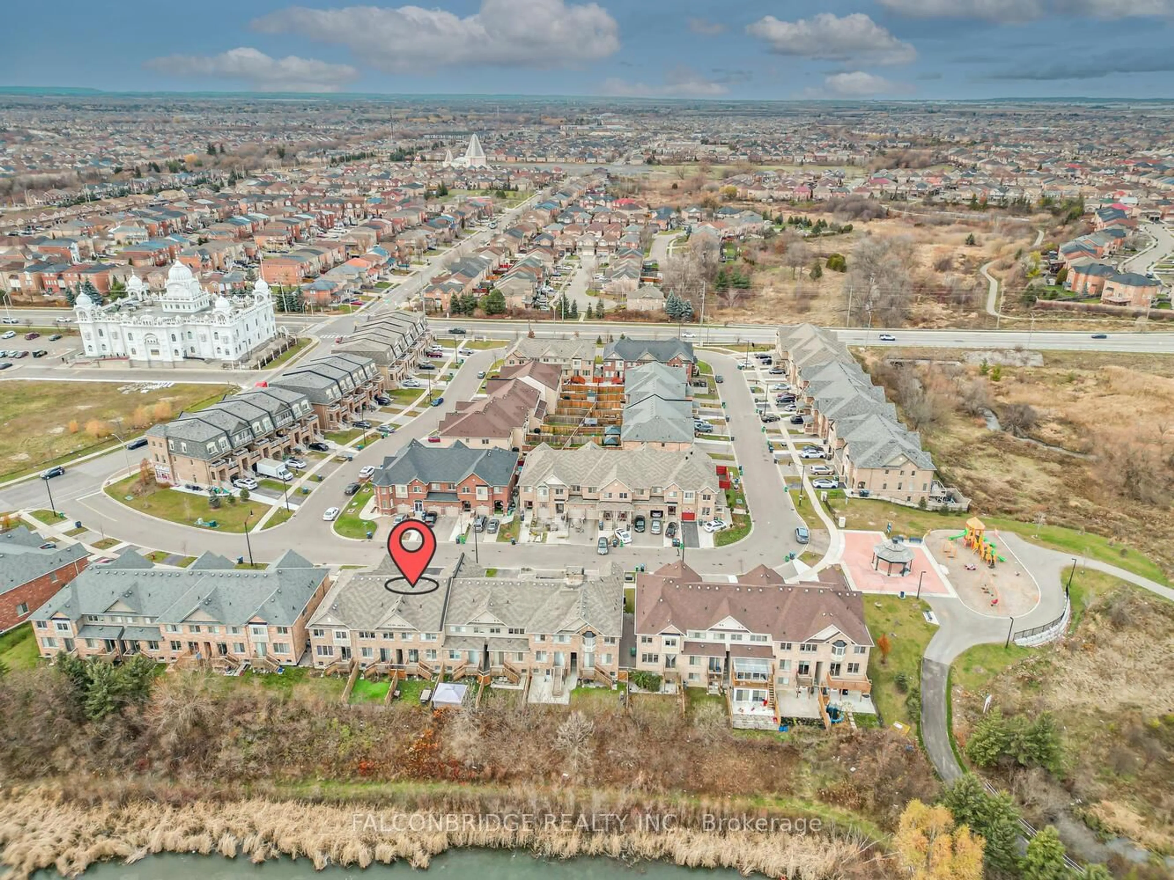 A pic from outside/outdoor area/front of a property/back of a property/a pic from drone, unknown for 28 Davenfield Circ, Brampton Ontario L6P 4L9