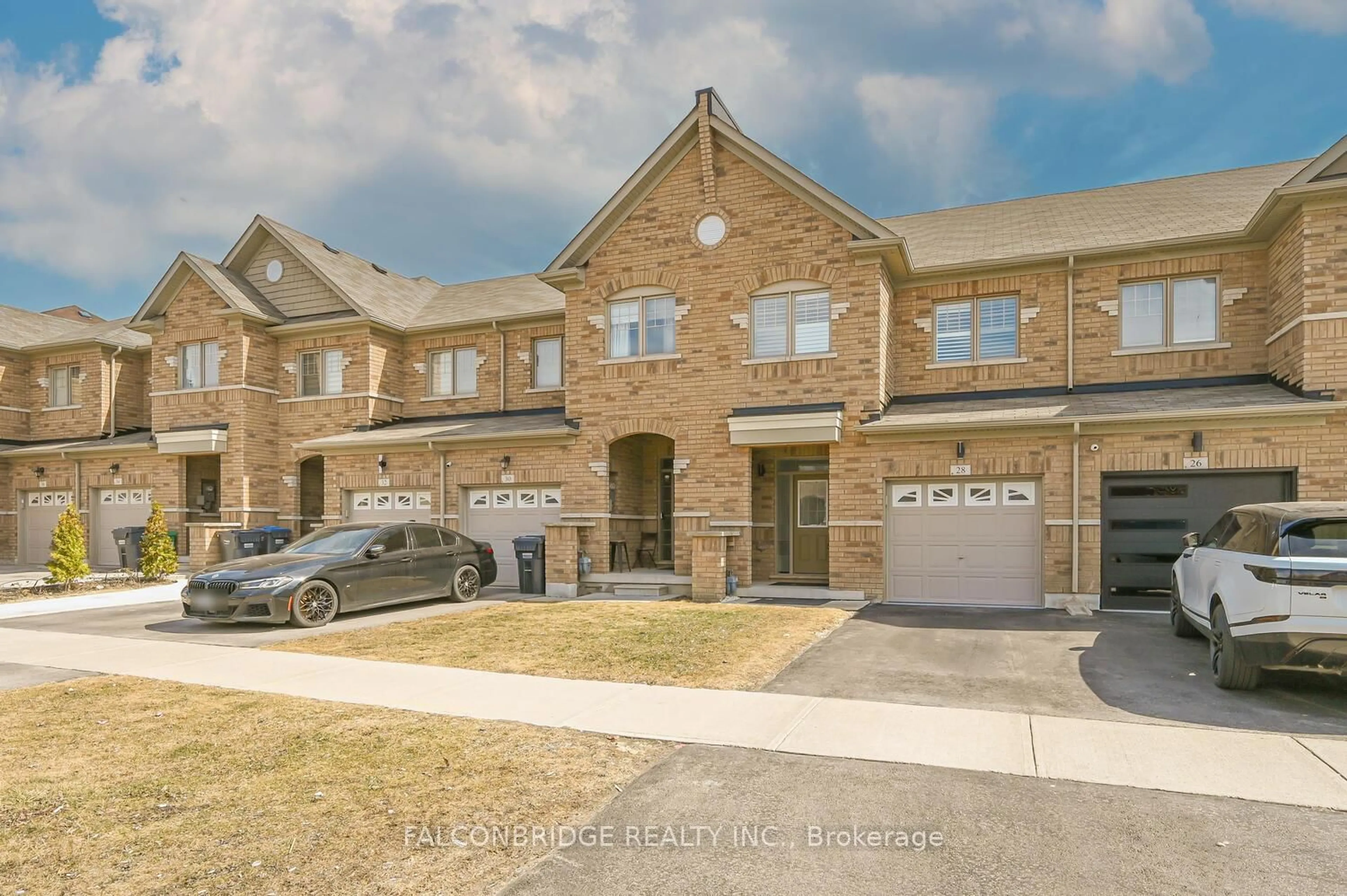 Home with brick exterior material, street for 28 Davenfield Circ, Brampton Ontario L6P 4L9