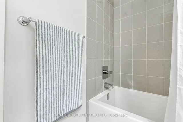 Additional property image - 15 Lynch St Unit 1904