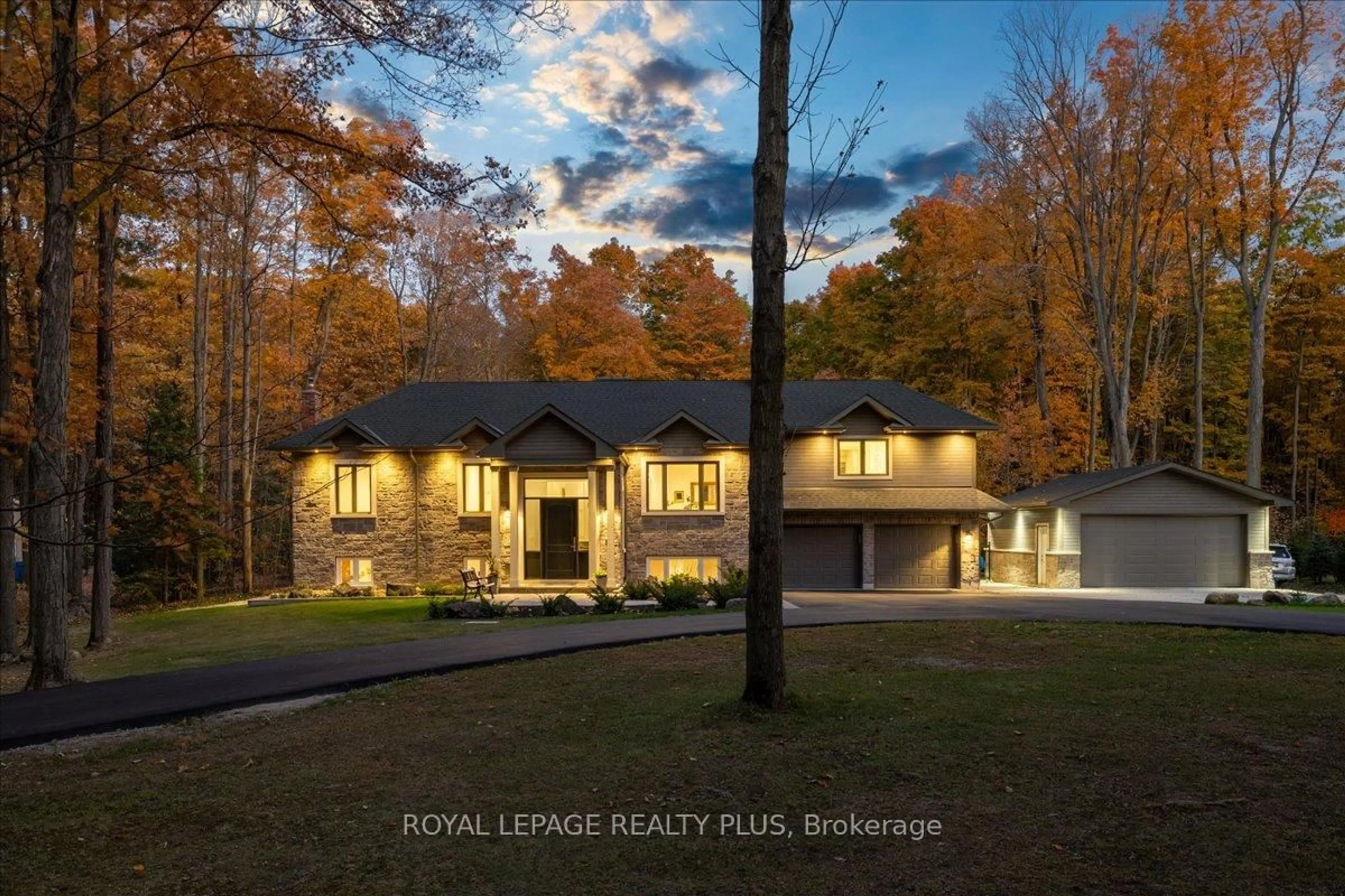 Home with brick exterior material, water/lake/river/ocean view for 3136 Limestone Rd, Milton Ontario L0P 1B0