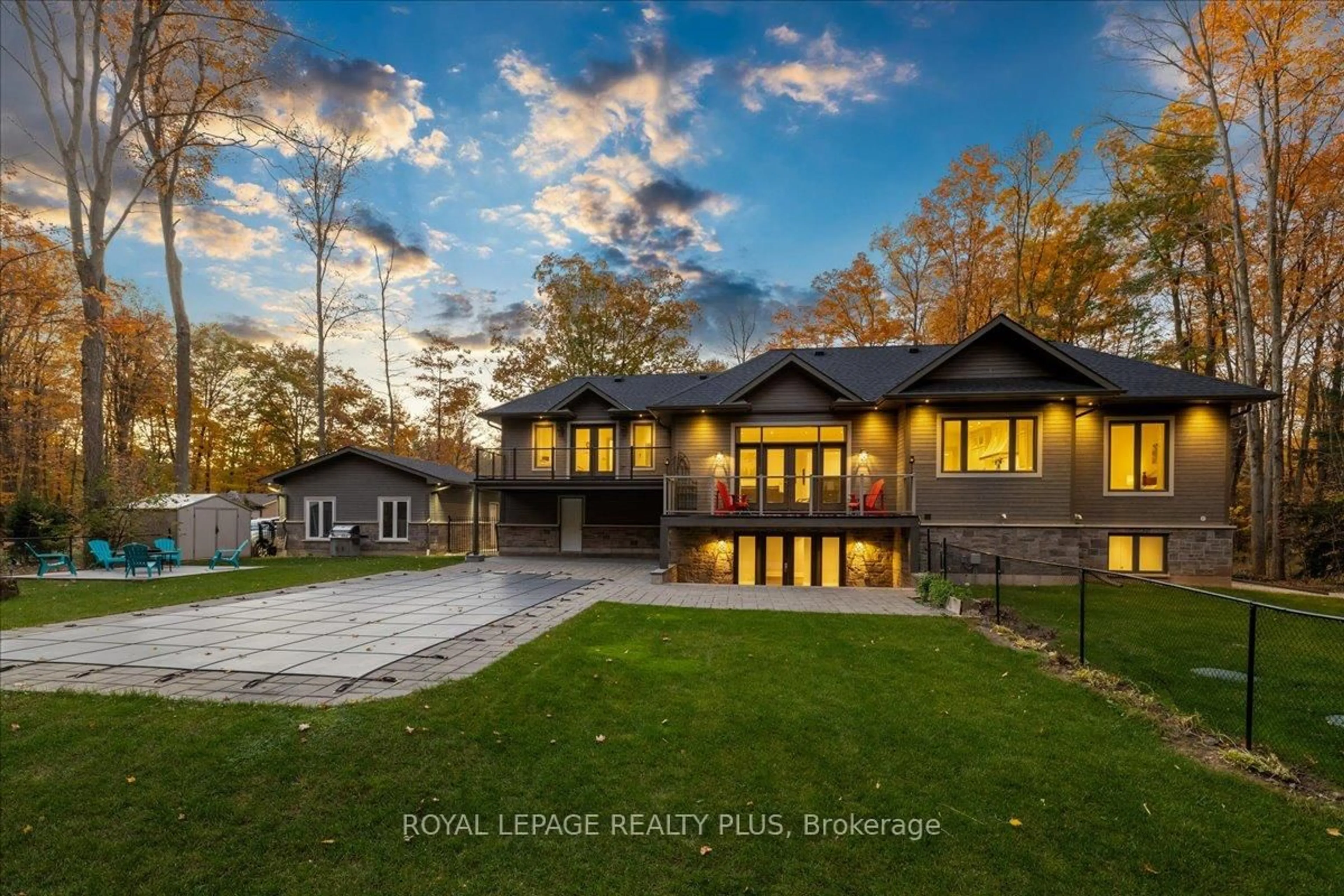 A pic from outside/outdoor area/front of a property/back of a property/a pic from drone, water/lake/river/ocean view for 3136 Limestone Rd, Milton Ontario L0P 1B0
