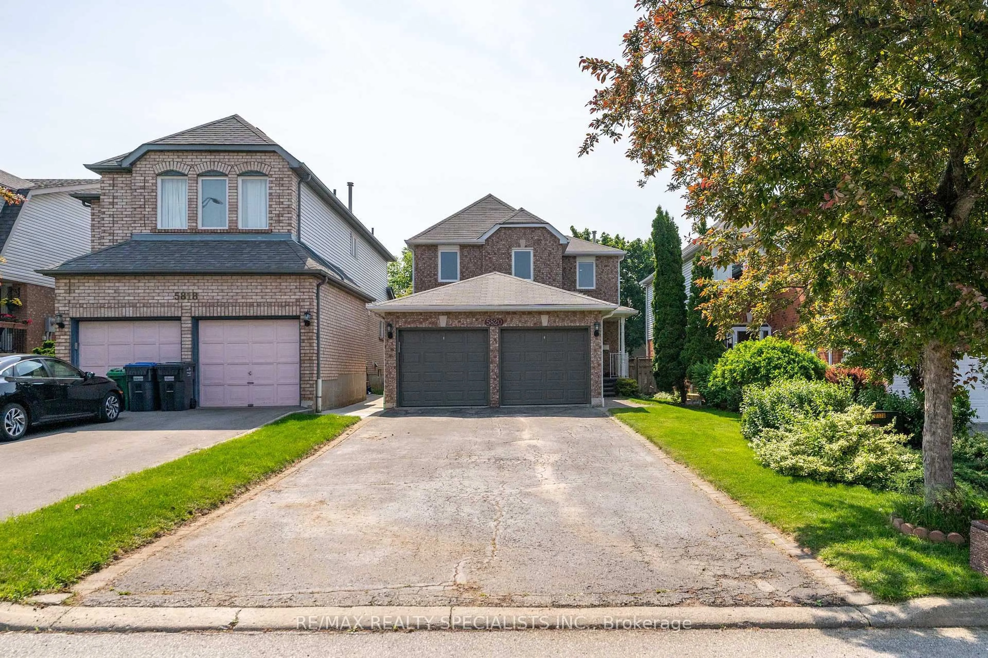 Unknown for 5820 Tayside Cres, Mississauga Ontario L5M 5J6