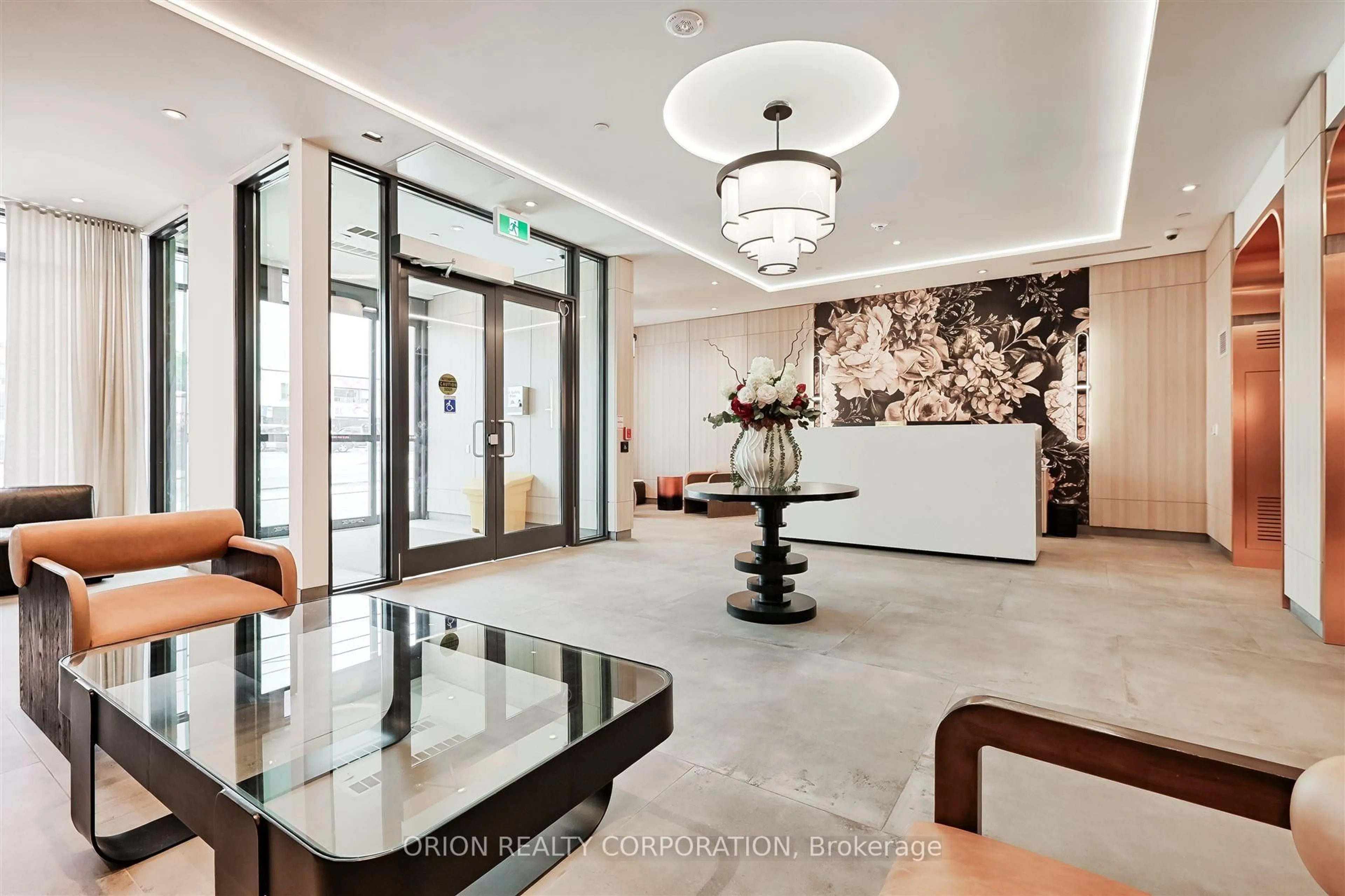 Lobby for 556 Marlee Ave #722, Toronto Ontario M6B 0B1