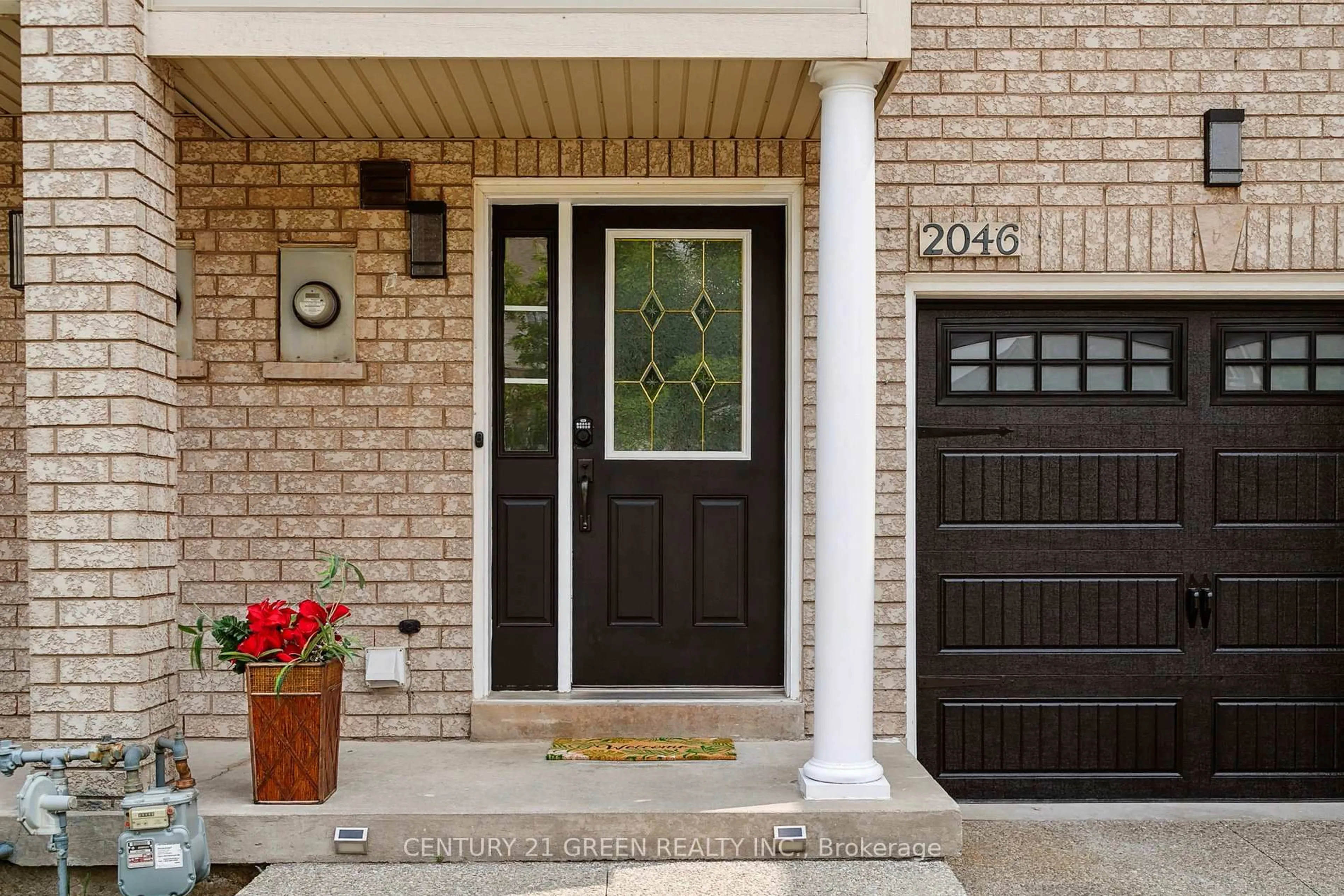 Home with brick exterior material, street for 2046 Glenhampton Rd, Oakville Ontario L6M 3T9