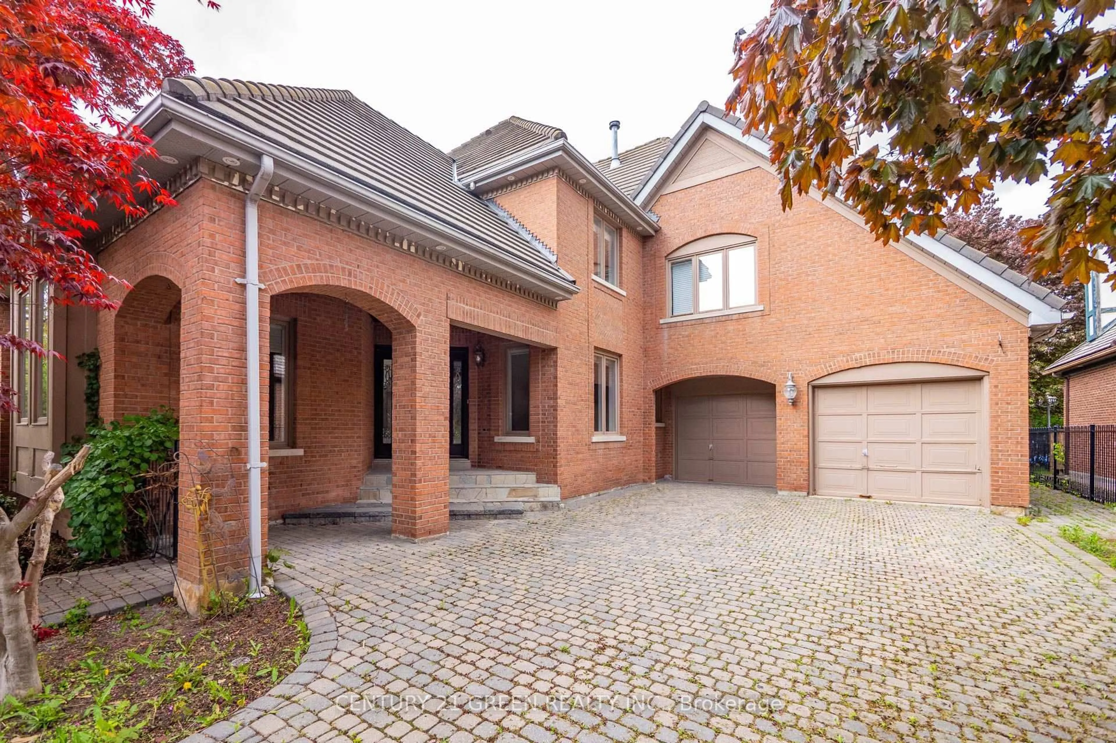 Home with brick exterior material, street for 5095 Forest Hill Dr, Mississauga Ontario L5M 5A2