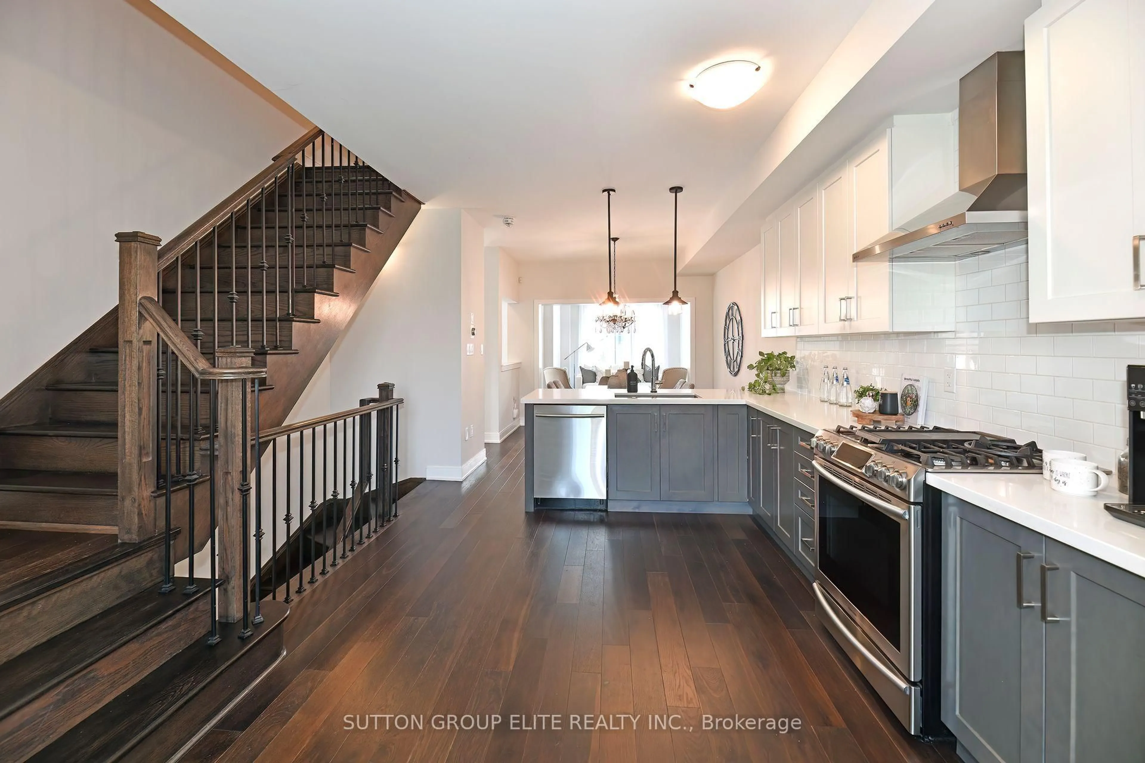 Open concept kitchen, unknown for 1038 Beachcomber Rd, Mississauga Ontario L5G 0B1