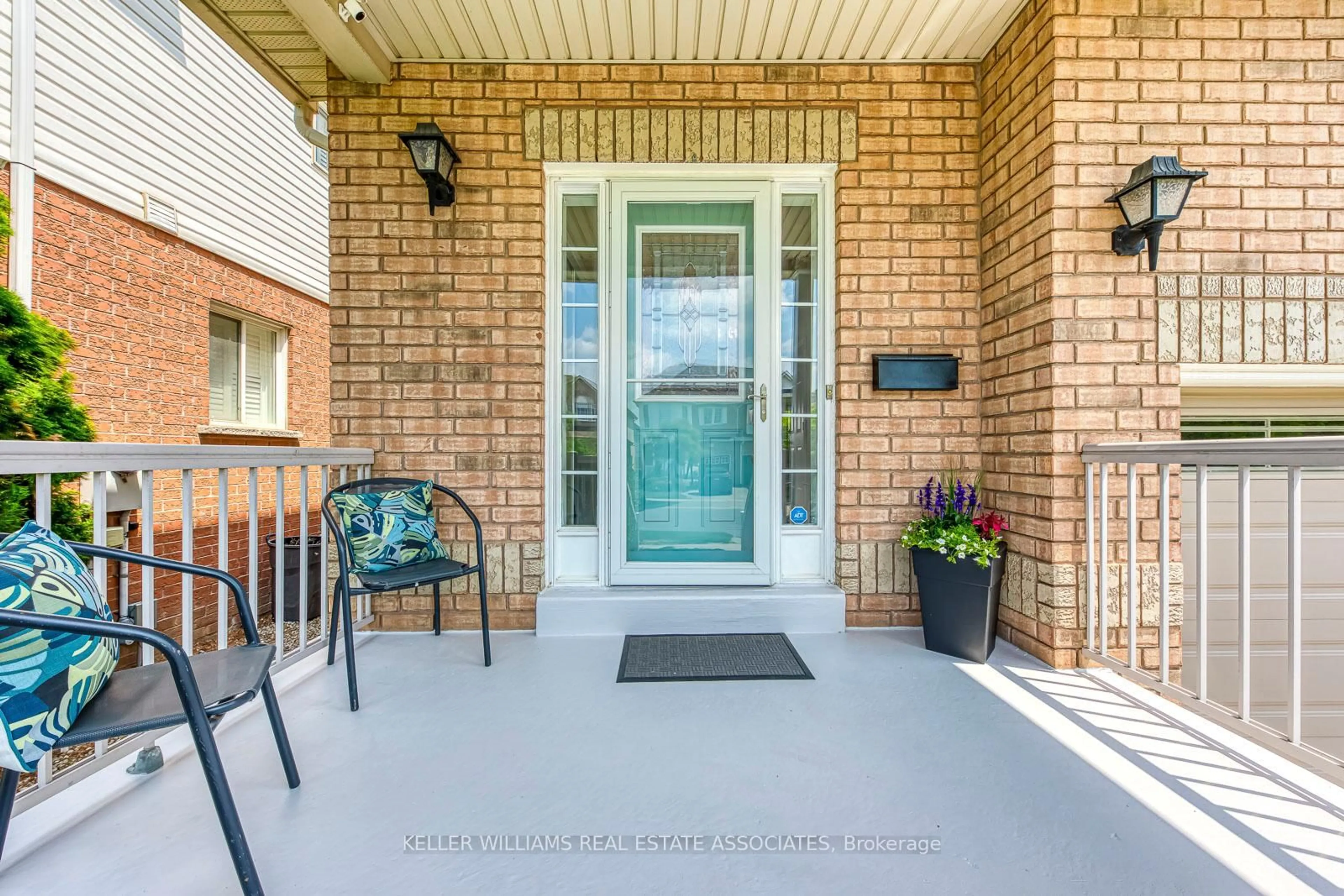 Indoor entryway for 67 Livingston Rd, Milton Ontario L9T 6B8