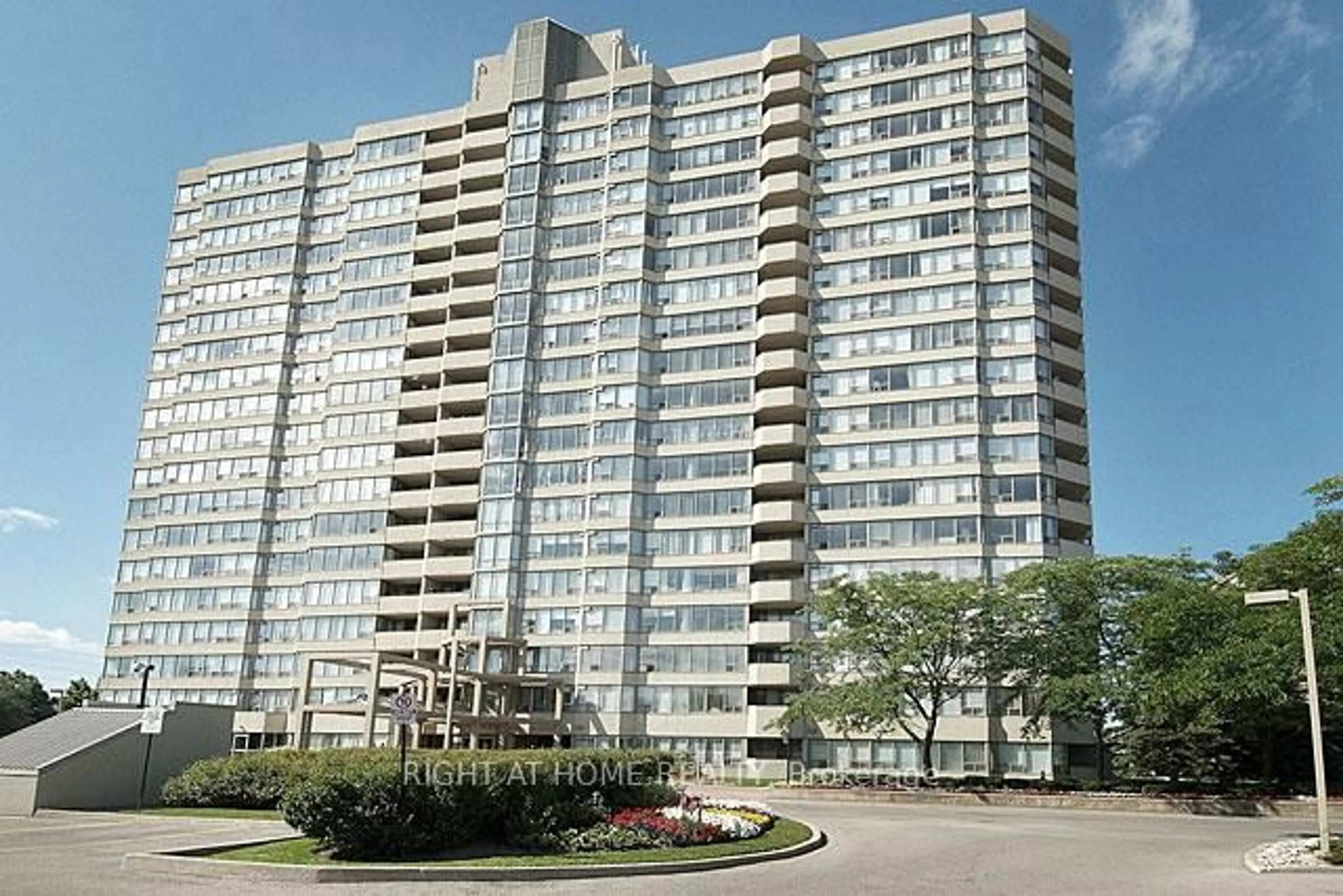 Unknown for 700 Constellation Dr #1805, Mississauga Ontario L5R 3G8