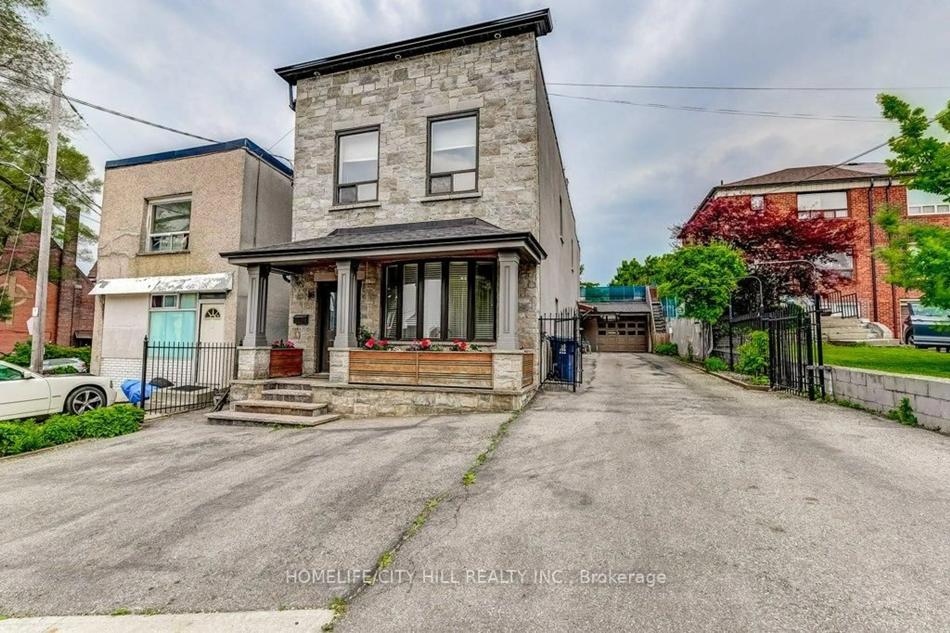 Unknown for 46 Kenora Cres, Toronto Ontario M6M 1C7