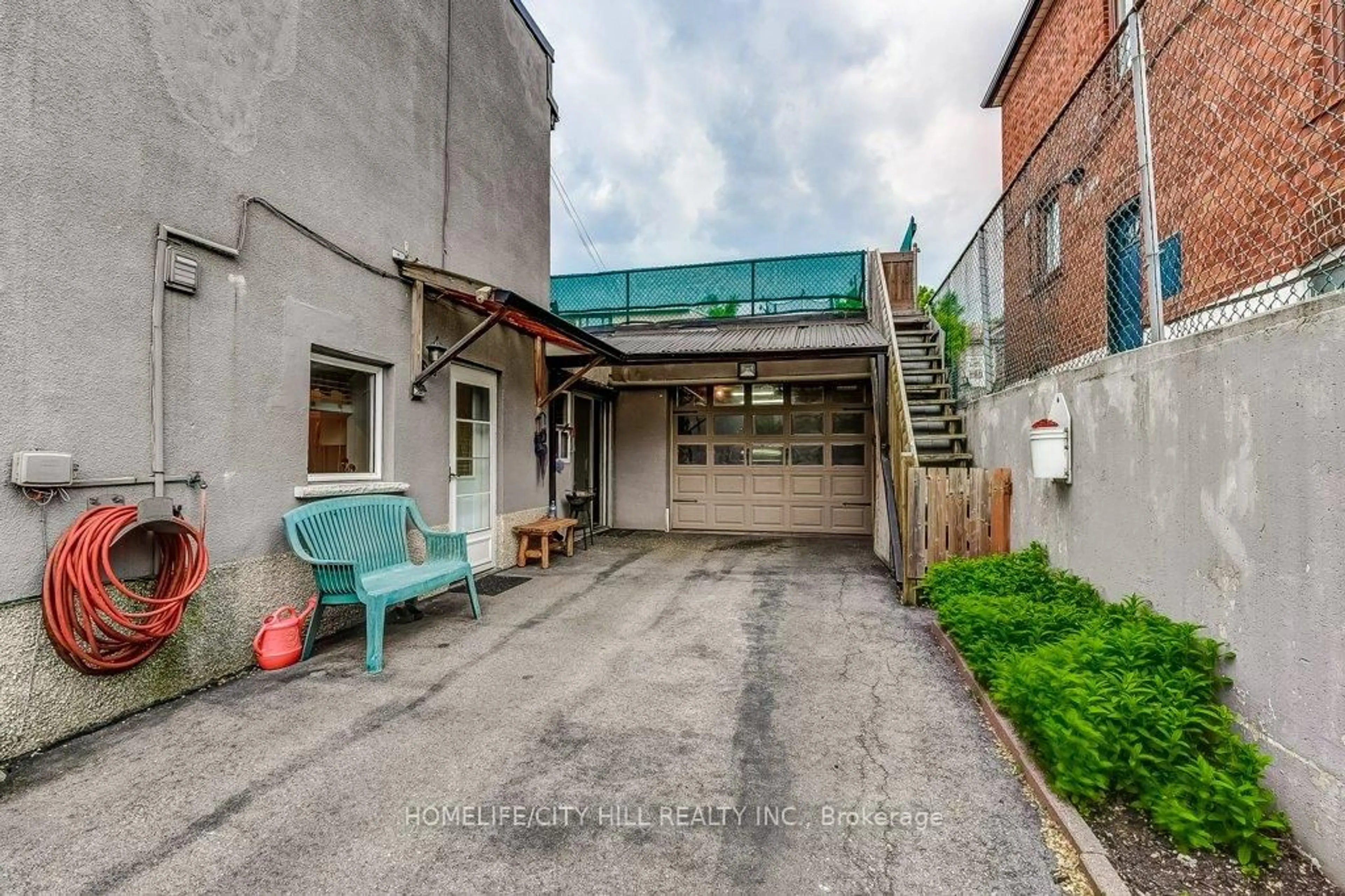 Patio, street for 46 Kenora Cres, Toronto Ontario M6M 1C7