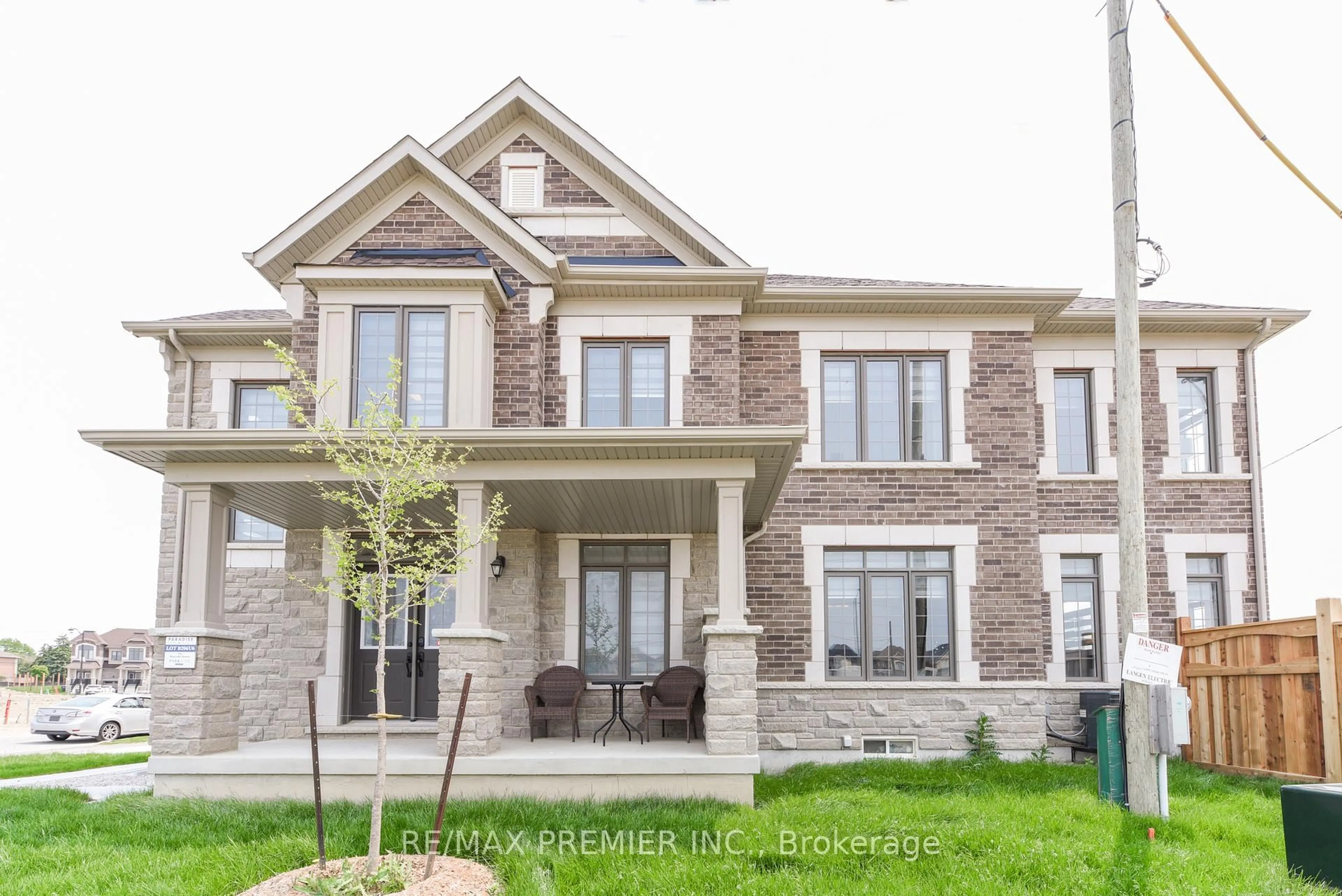 Home with brick exterior material, street for 215 Hayrake St, Brampton Ontario L6Z 0A2