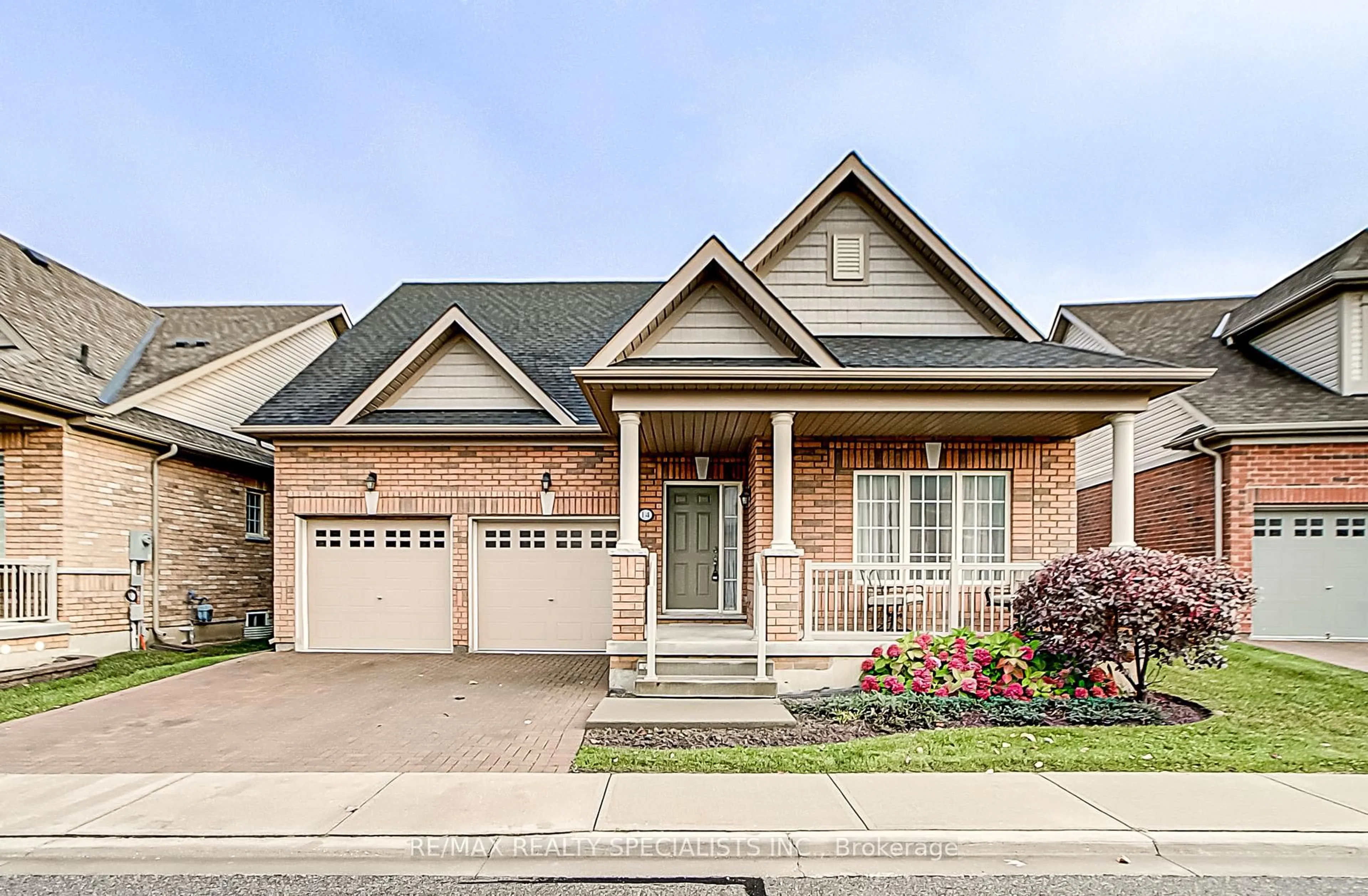 Home with brick exterior material, street for 14 Alamode Rd, Brampton Ontario L6R 3Z8