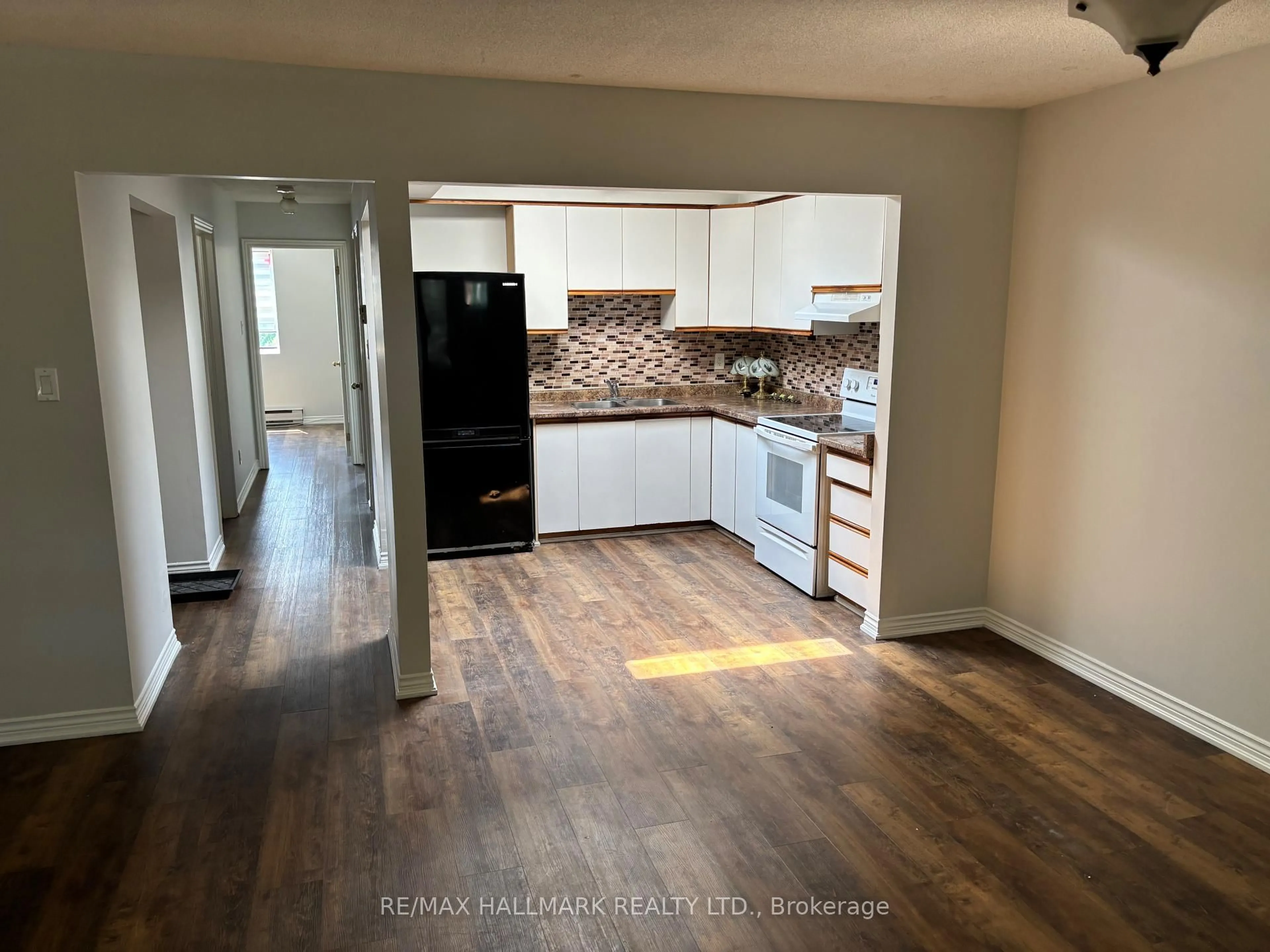 Unknown for 12 Snider Ave, Toronto Ontario M6E 4R9