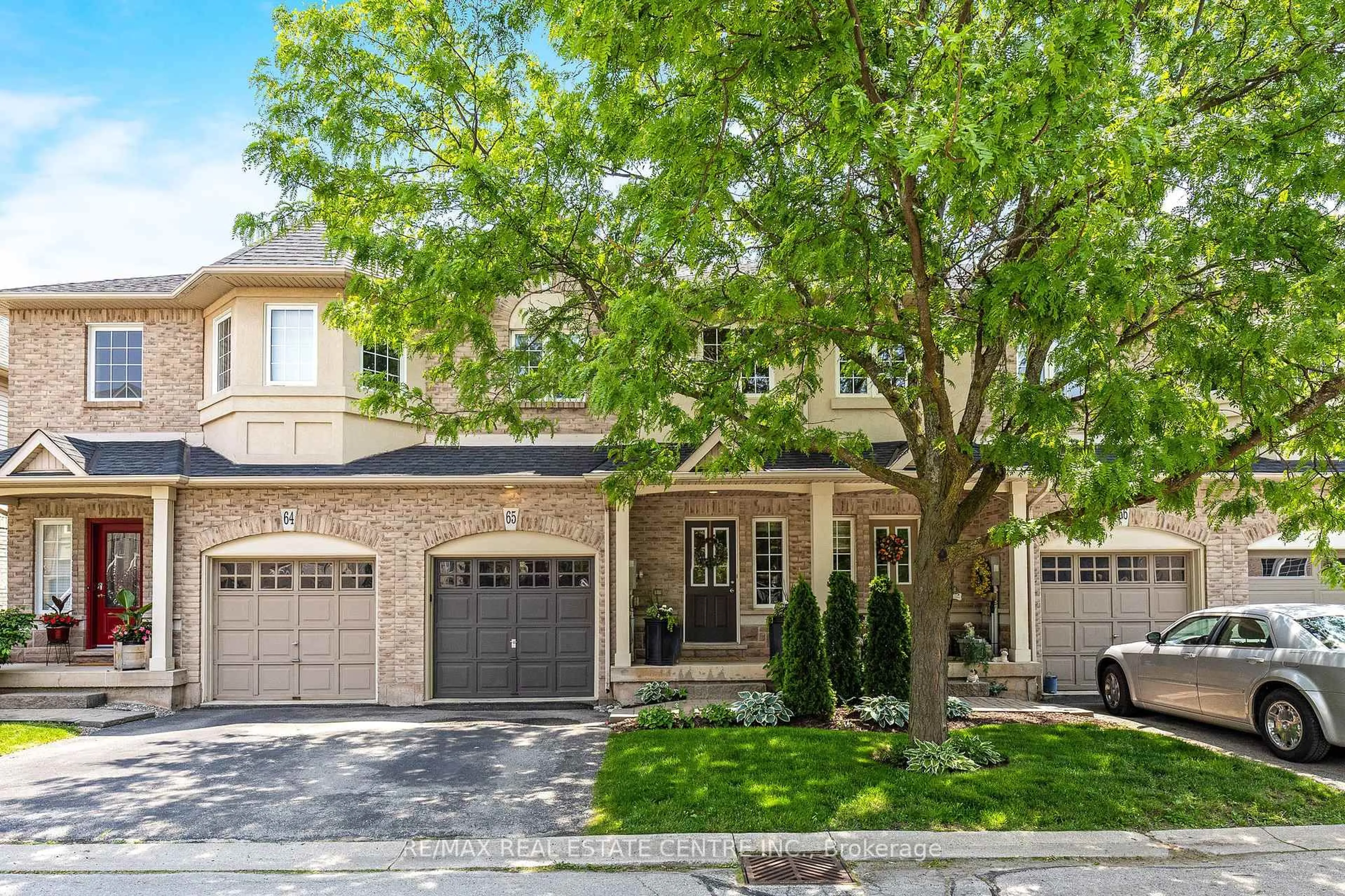 Home with brick exterior material, street for 5080 Fairview St #65, Burlington Ontario L7L 7G2
