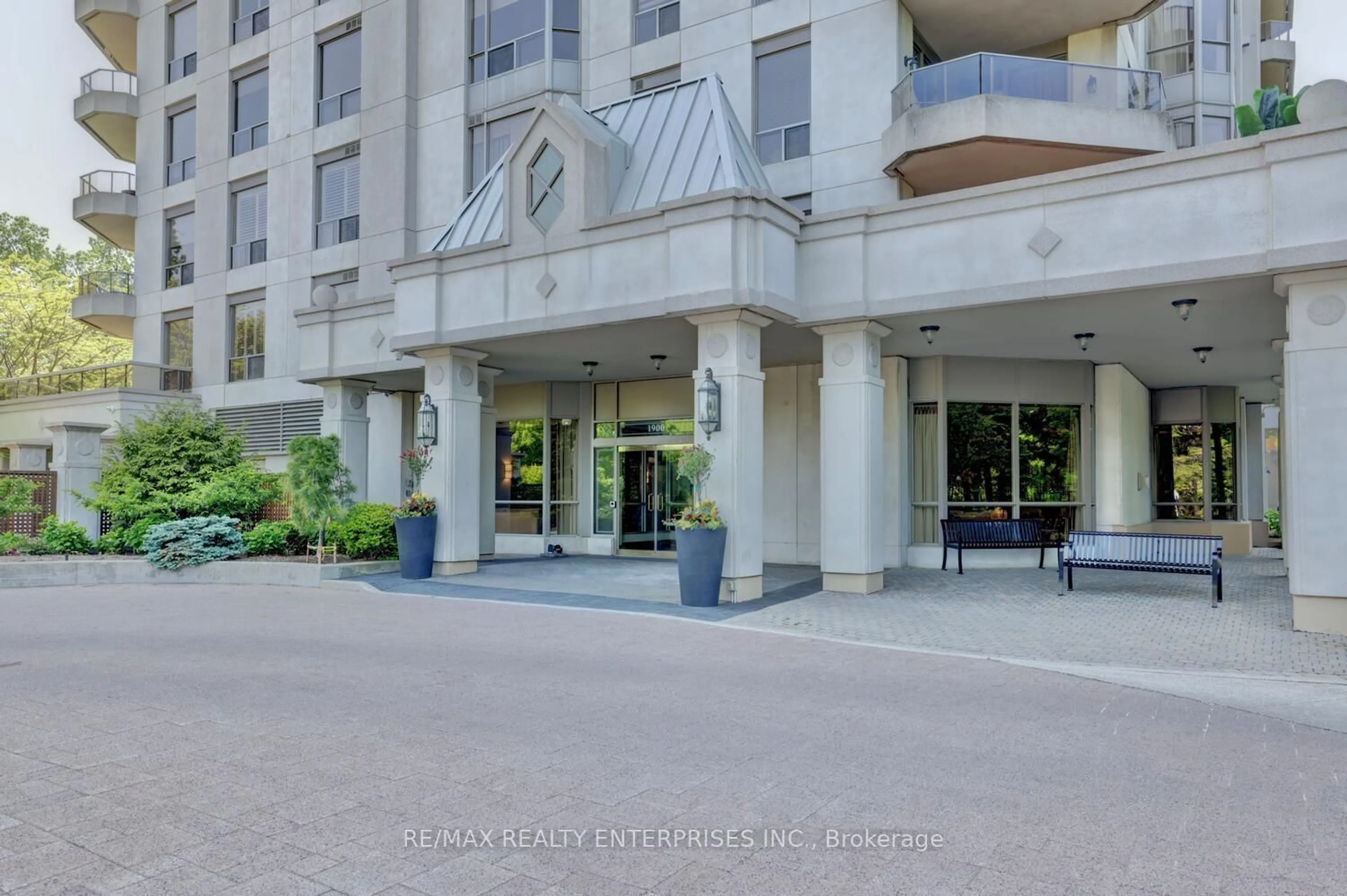 Unknown for 1900 The Collegeway #1106, Mississauga Ontario L5L 5Y8