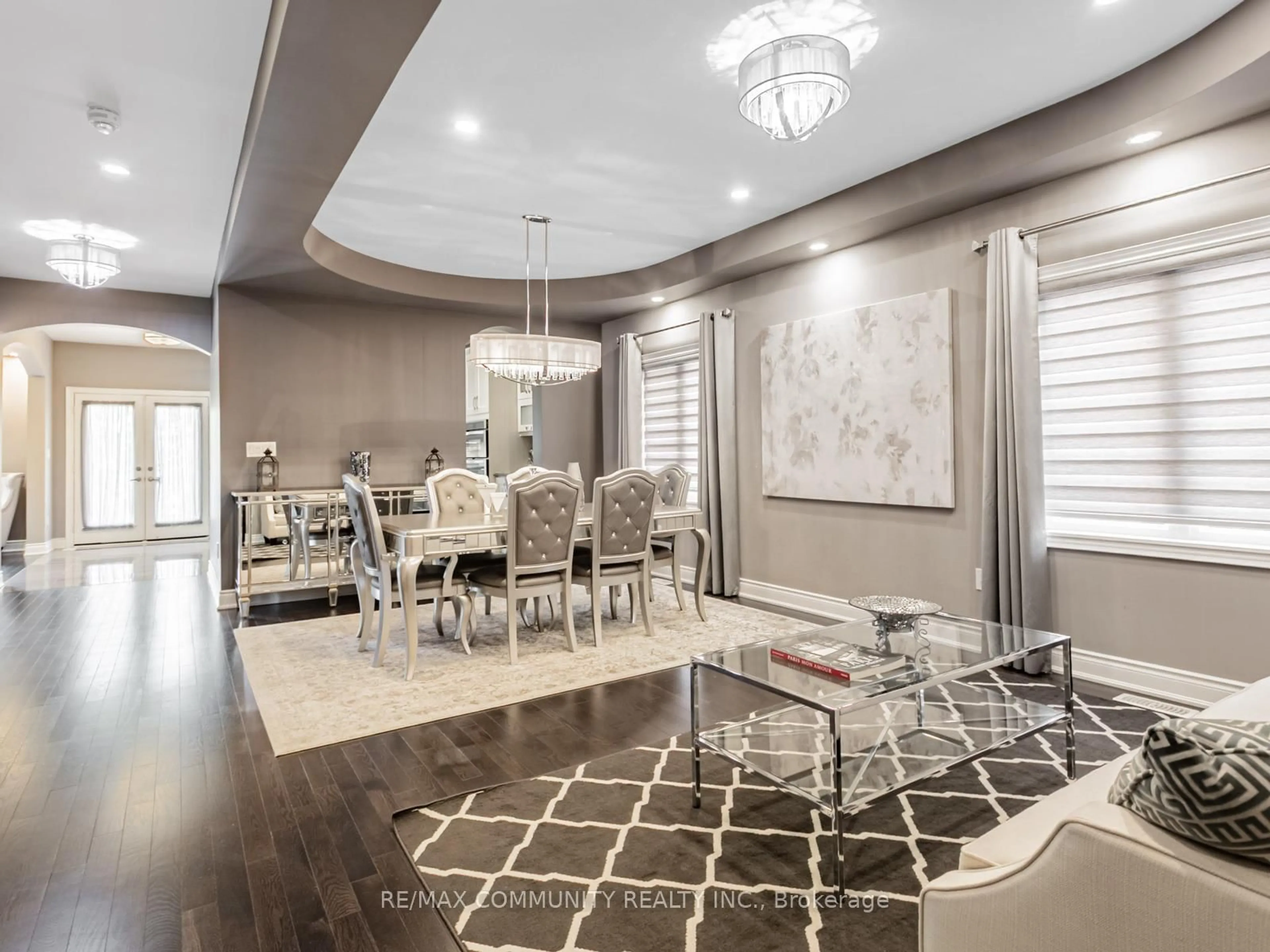 Dining room, unknown for 28 Young Garden Cres, Brampton Ontario L6Y 6A4