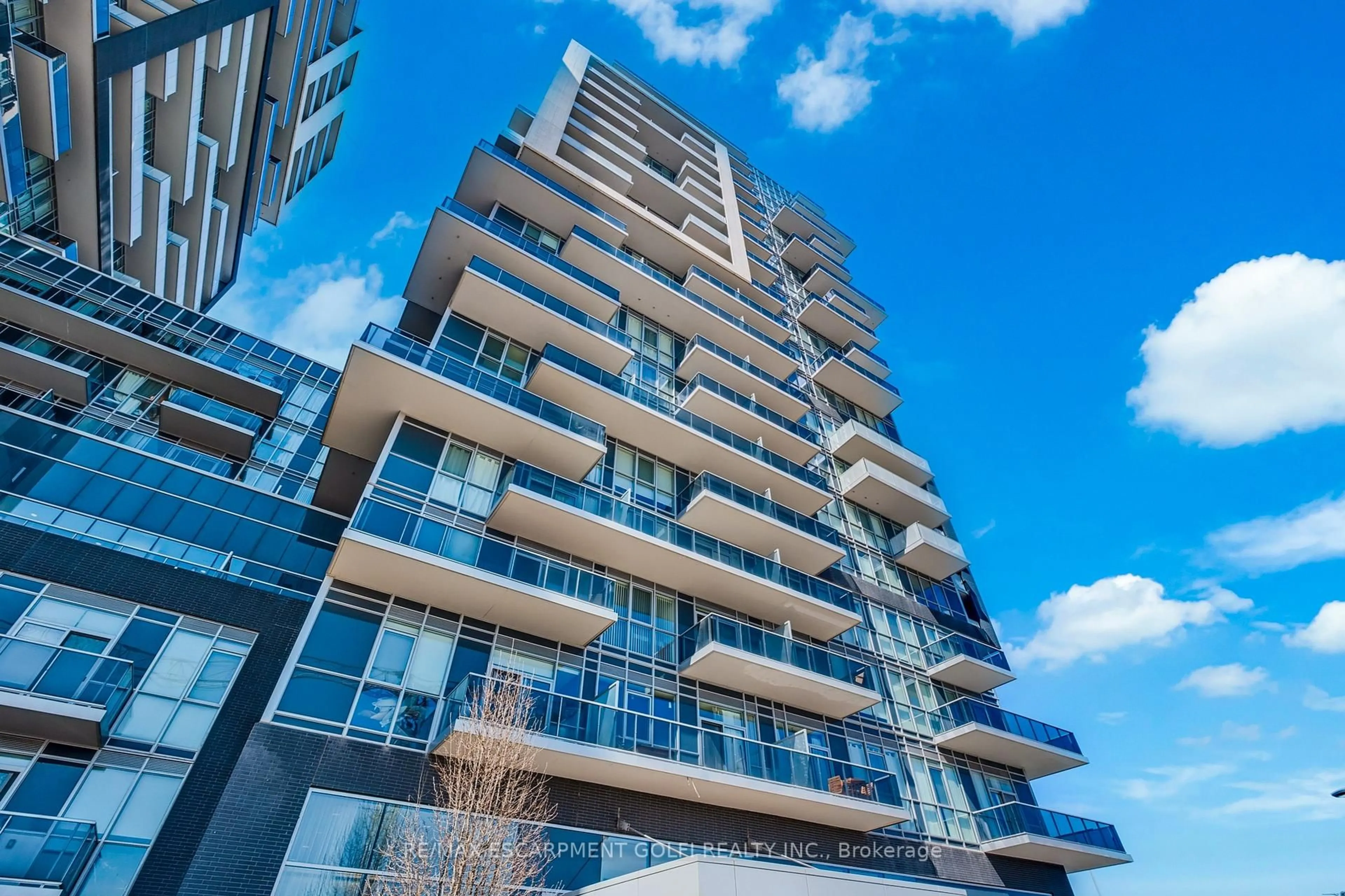 Unknown for 2093 Fairview St #408, Burlington Ontario L7R 0B4