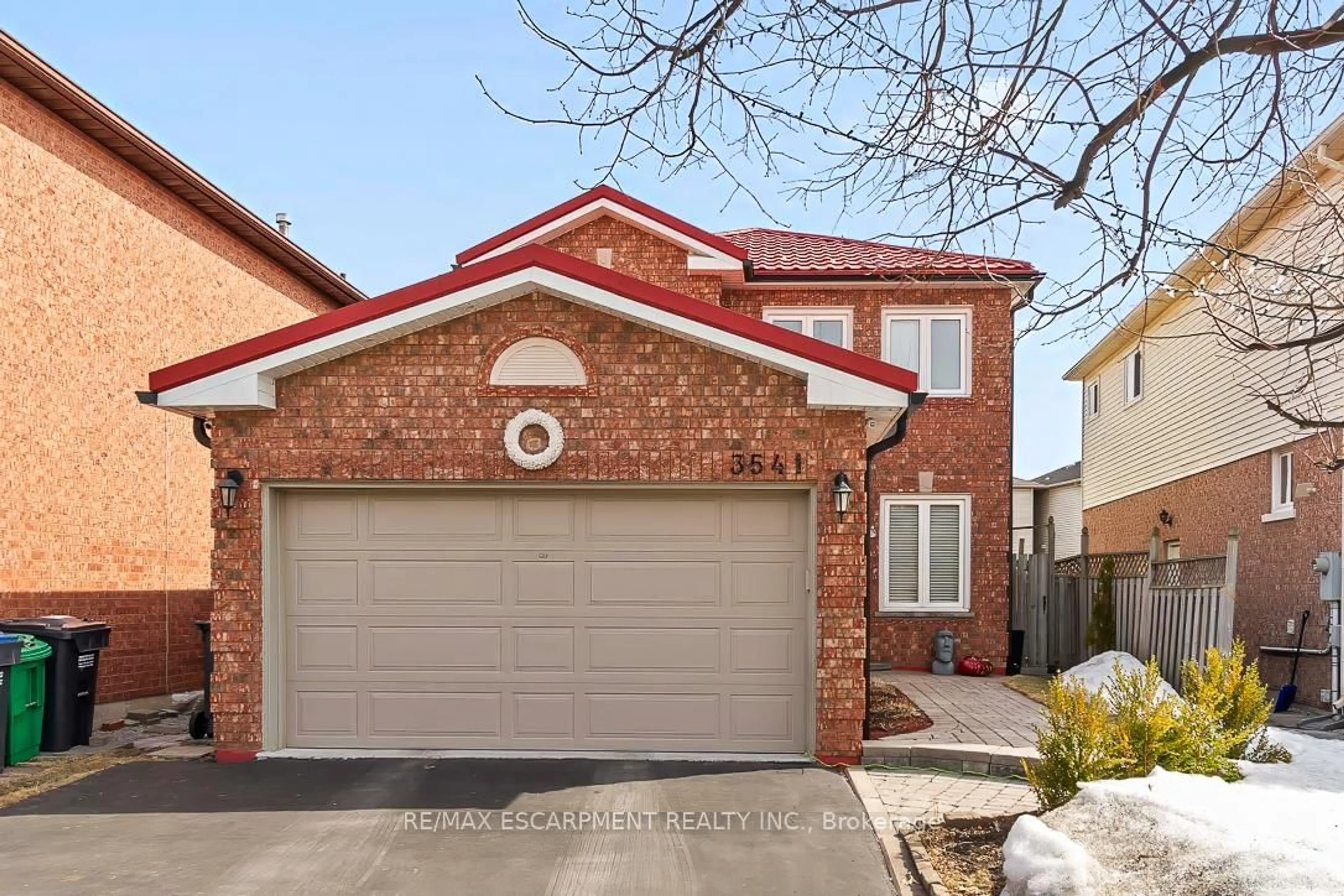 Home with brick exterior material, street for 3541 Nutcracker Dr, Mississauga Ontario L5N 6G2