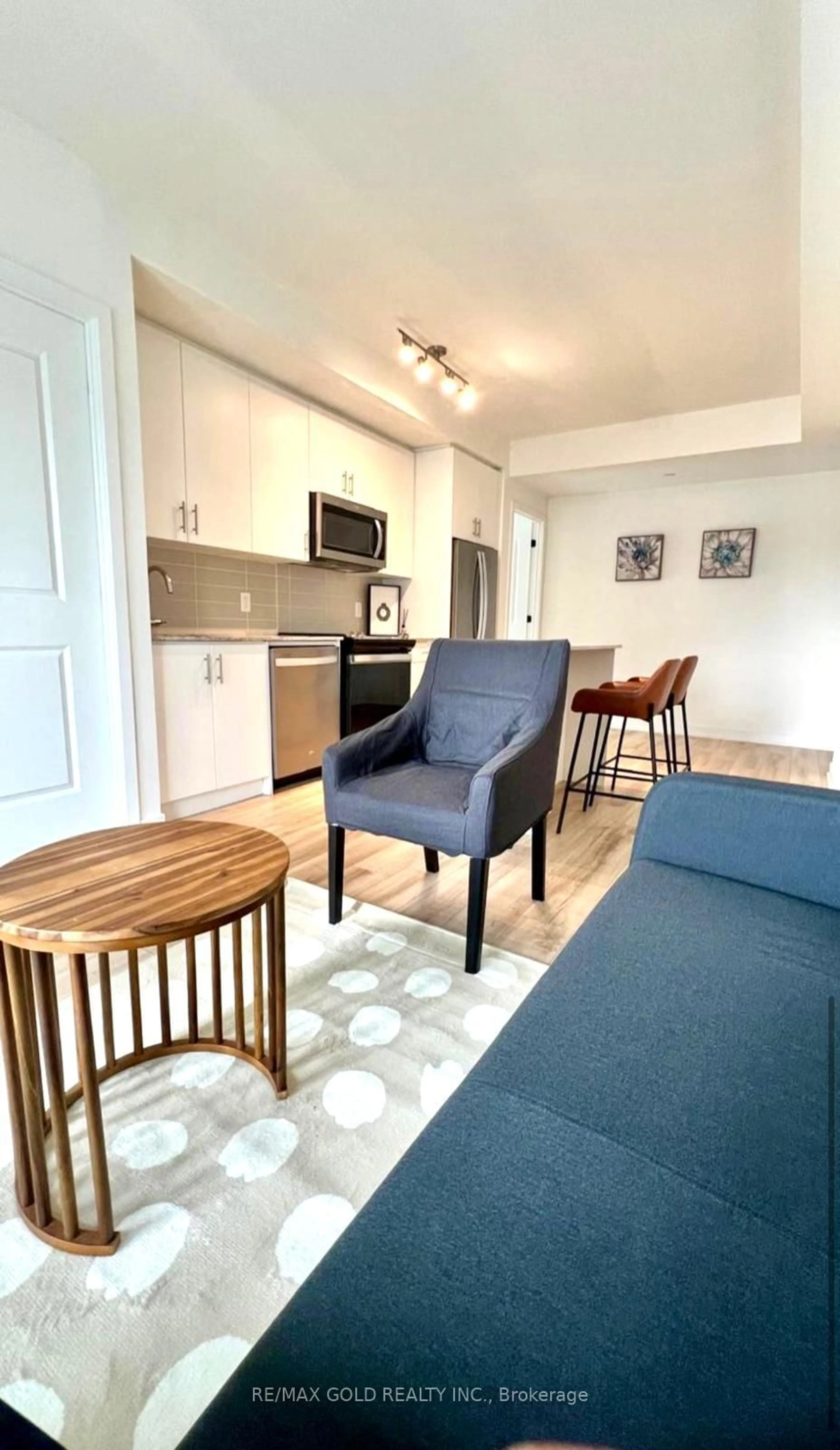 Living room with furniture, unknown for 335 Wheat Boom Dr #616, Oakville Ontario L6H 7C2