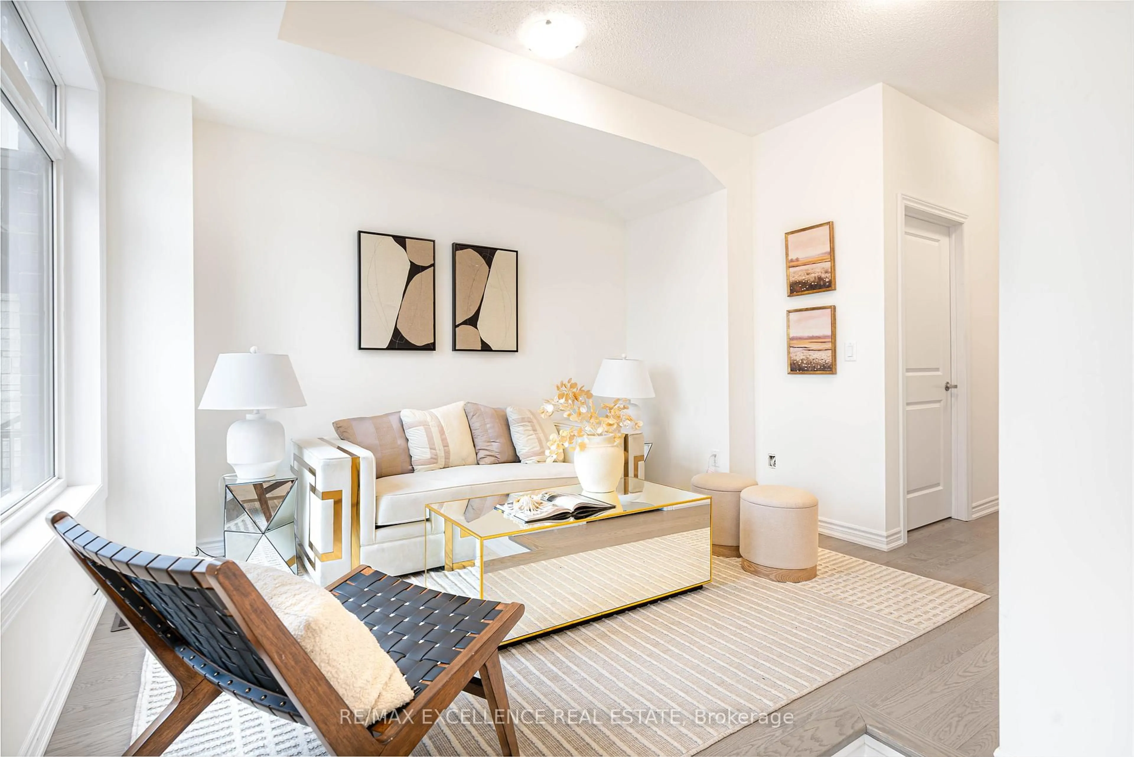 Living room with furniture, unknown for 12312 Mclaughlin Rd, Caledon Ontario L7C 4L7