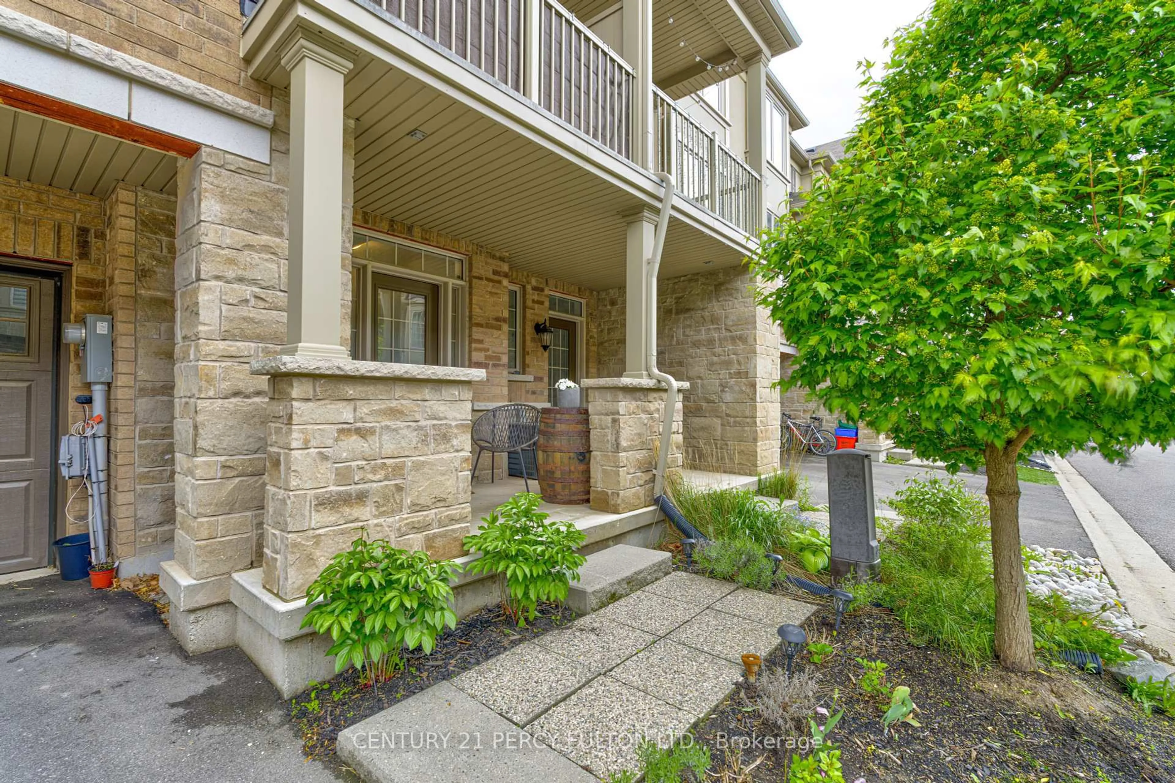 Unknown for 386 Alderwood Common, Oakville Ontario L6H 0P8