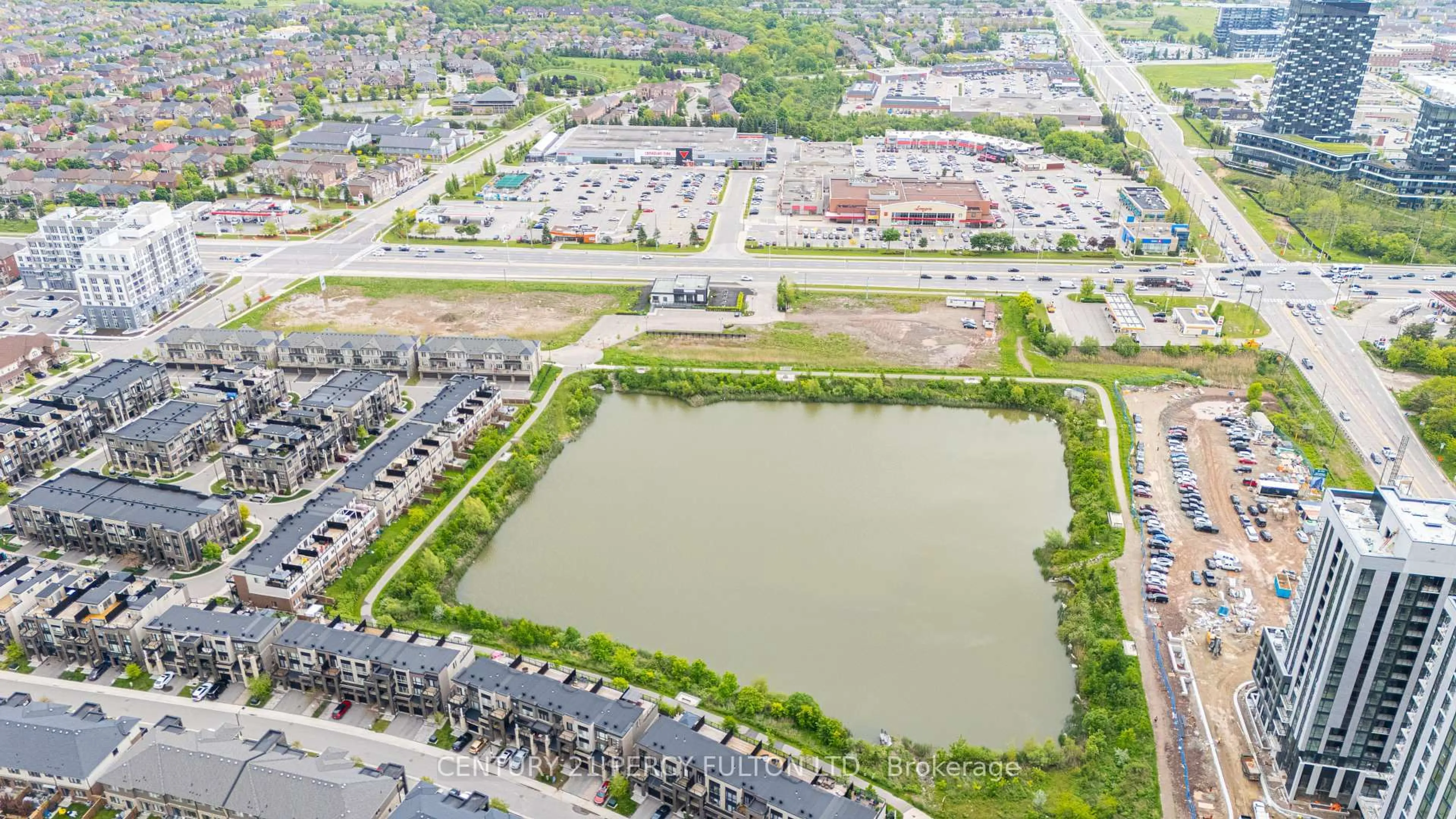 A pic from outside/outdoor area/front of a property/back of a property/a pic from drone, water/lake/river/ocean view for 386 Alderwood Common, Oakville Ontario L6H 0P8