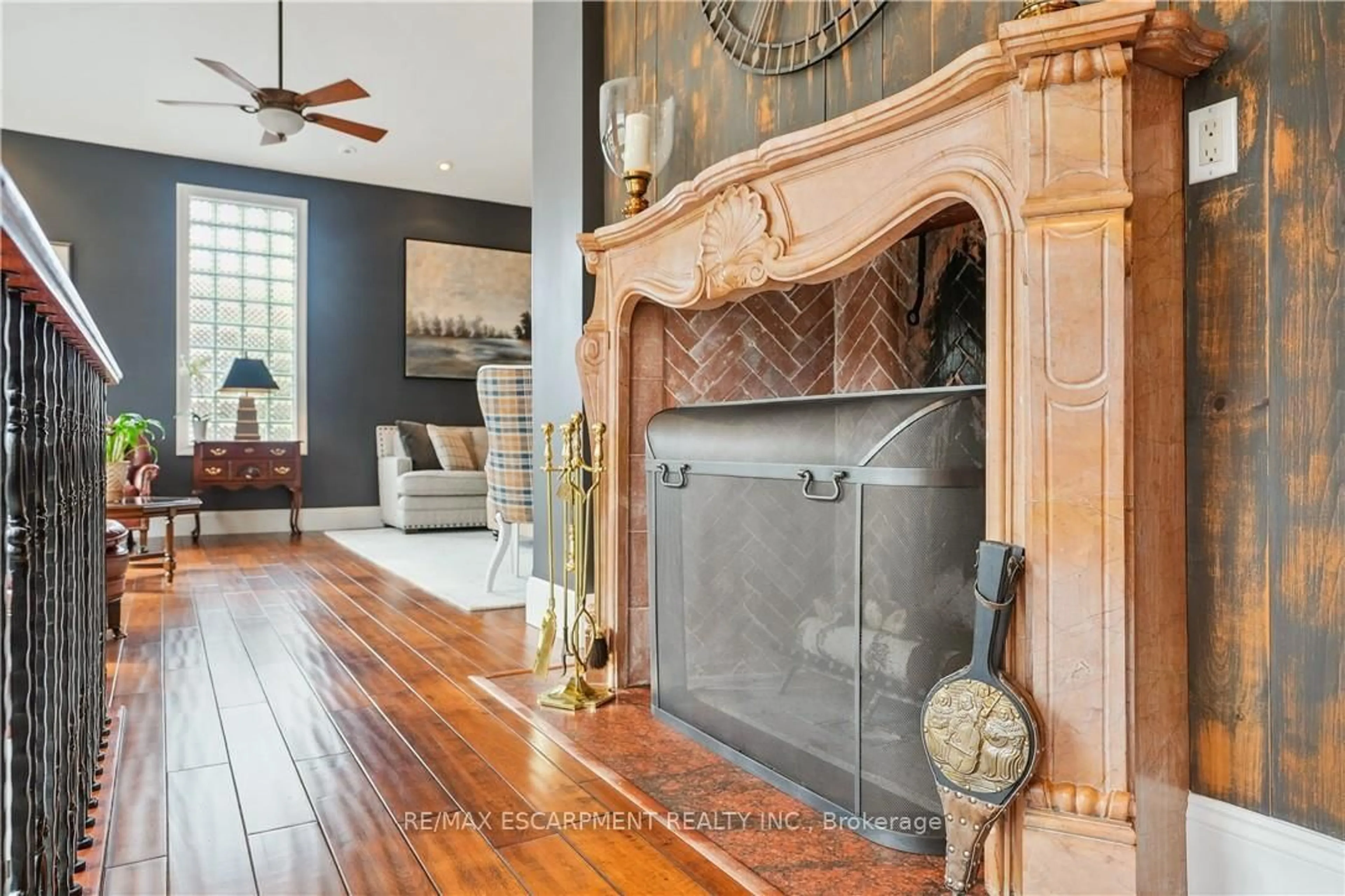 Unknown for 888 Partridge Dr, Burlington Ontario L7T 2Z5