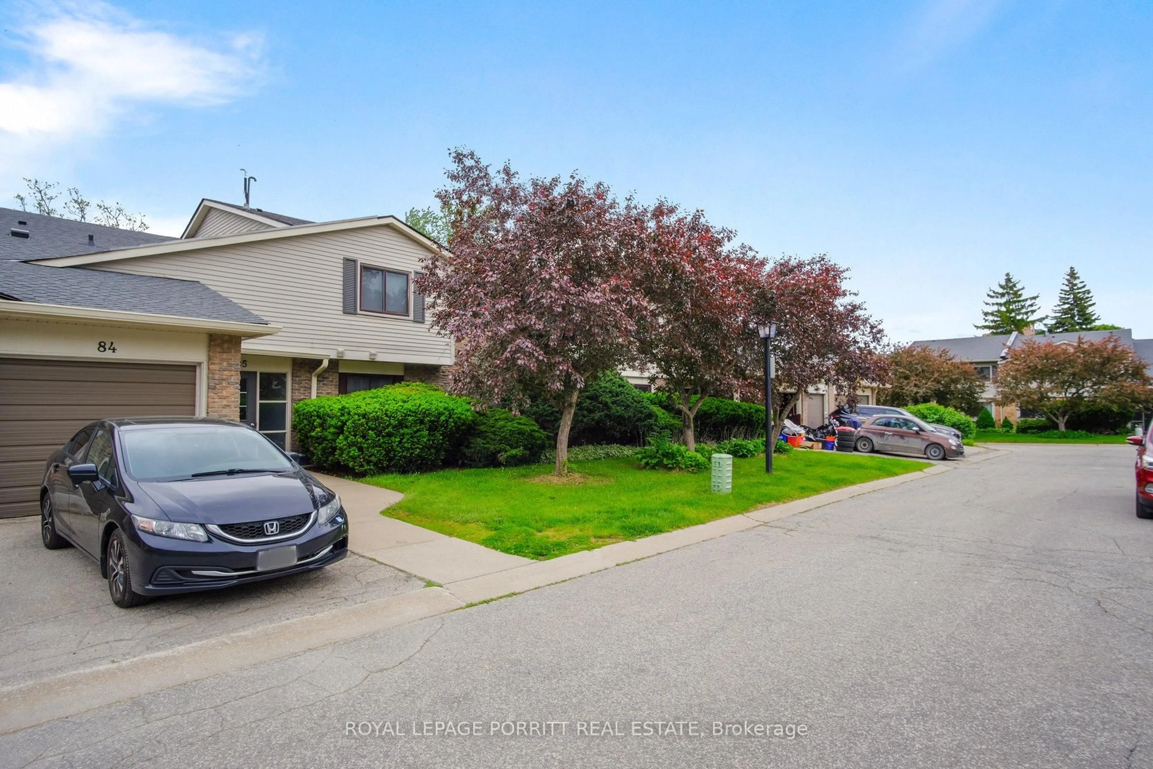 A pic from outside/outdoor area/front of a property/back of a property/a pic from drone, street for 2701 Aquitaine Ave #87, Mississauga Ontario L5N 2H7